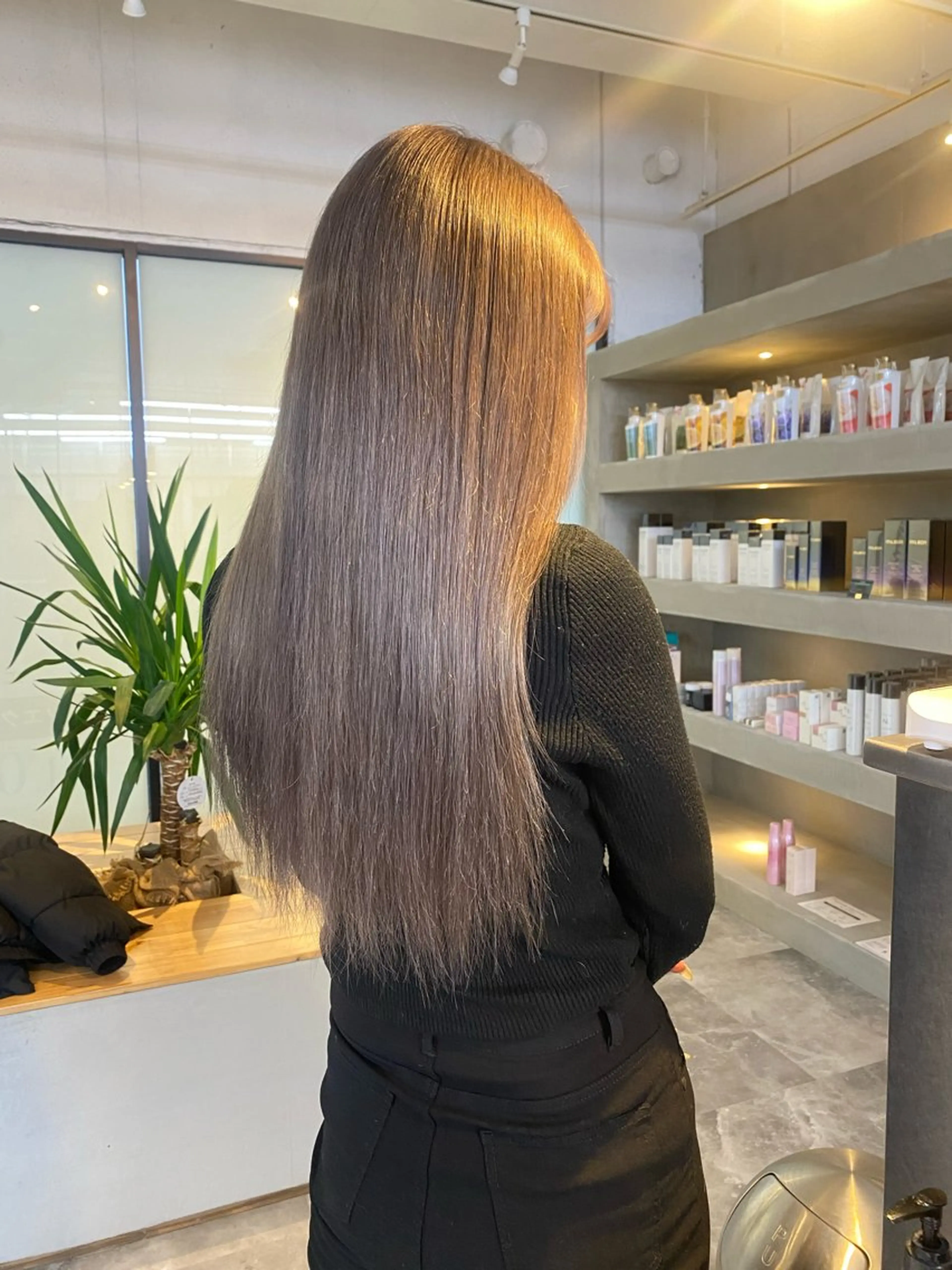 ロング ヘアカラー 韓国ヘア特化 💟 ララア 💟のヘアスタイル