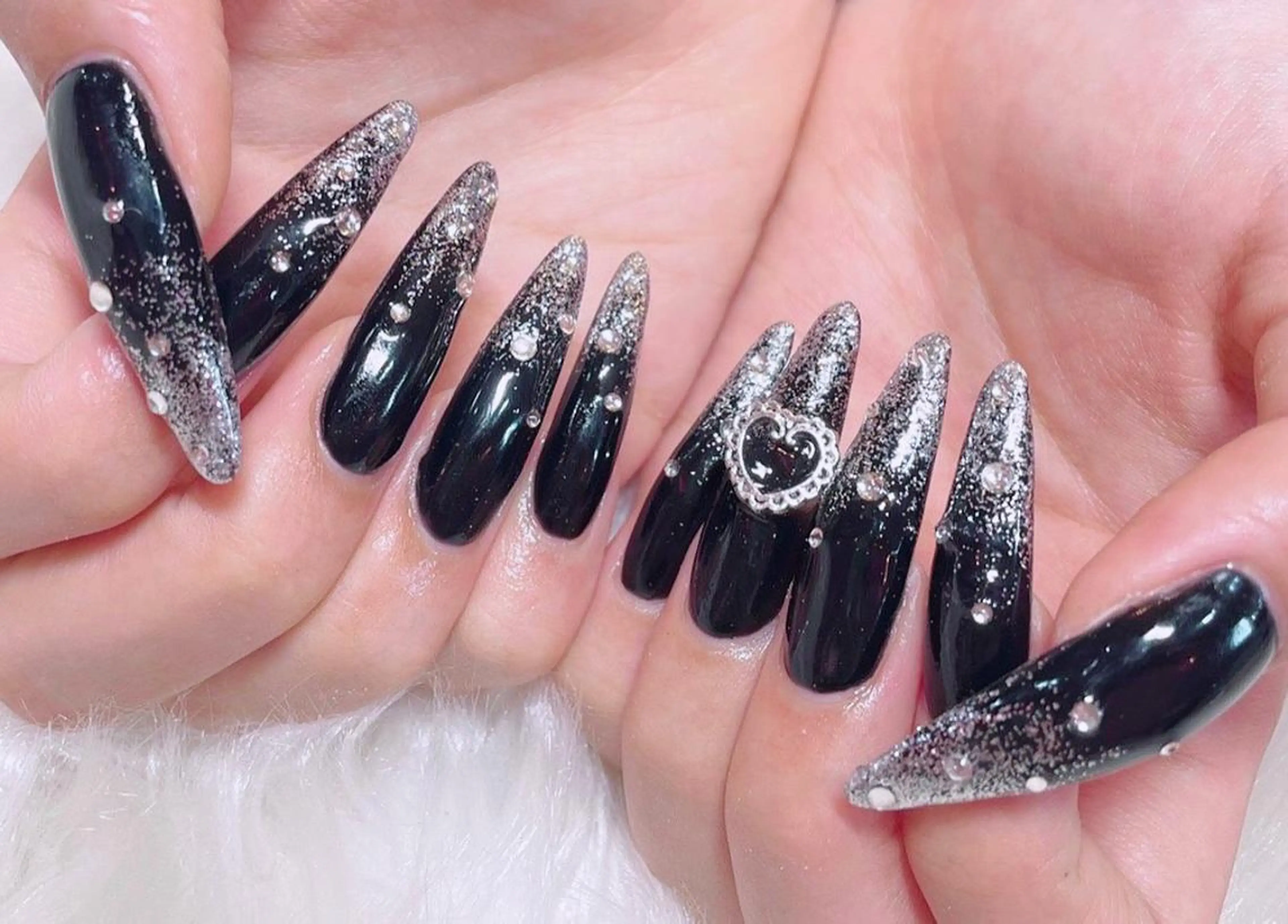ネイル 成人式 スカルプネイル NAILSGOGO shibuyaのネイルデザイン