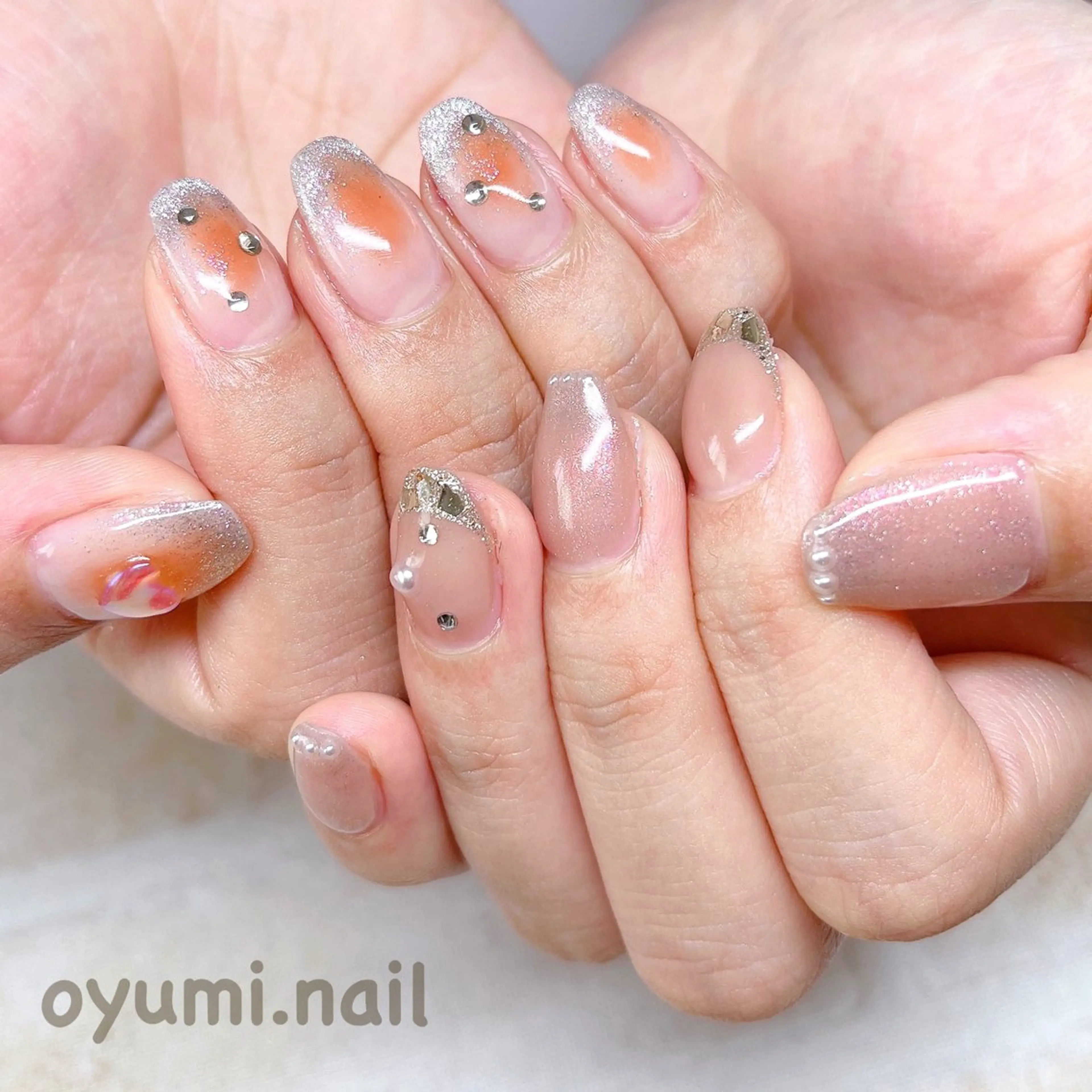ネイル ブラウン チークネイル フレンチネイル ガラスフレンチ オレンジ ハンドネイル takanashi yumiのネイルデザイン