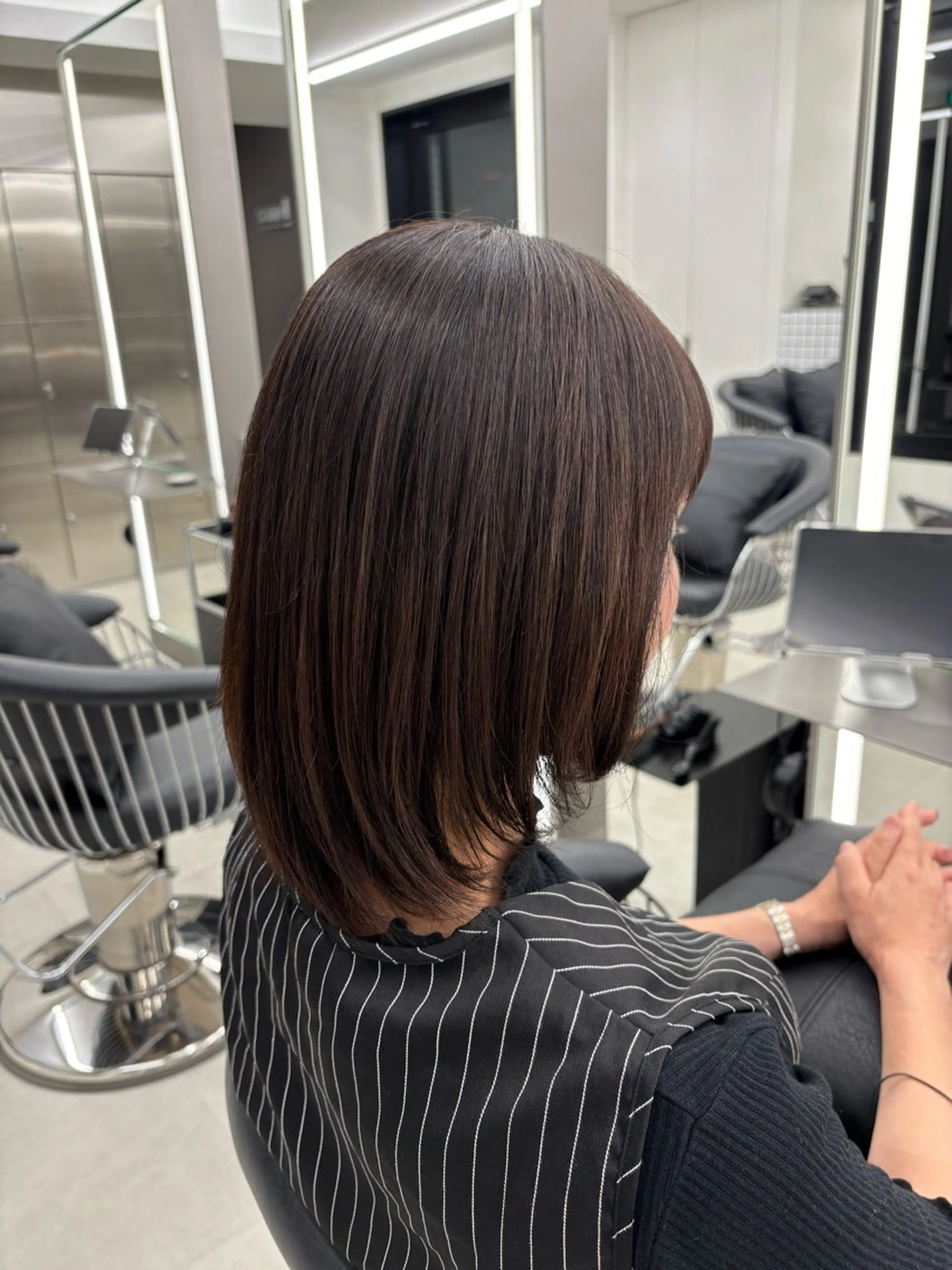 ☺︎グレーカラー☺︎(リタッチのみ)✨うる艶トリートメント付き✨の写真