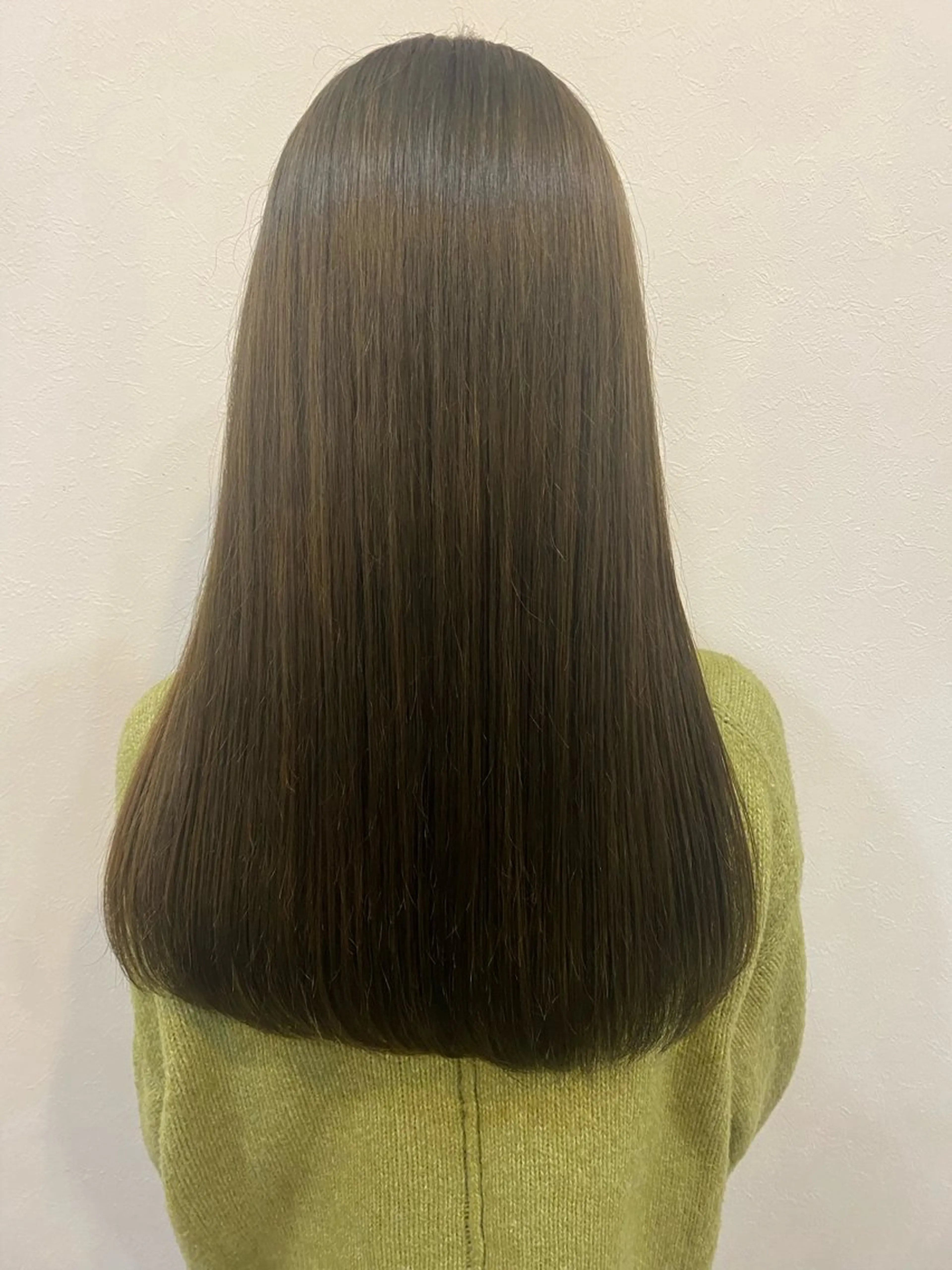 カラー 伊藤 ほのかのヘアスタイル