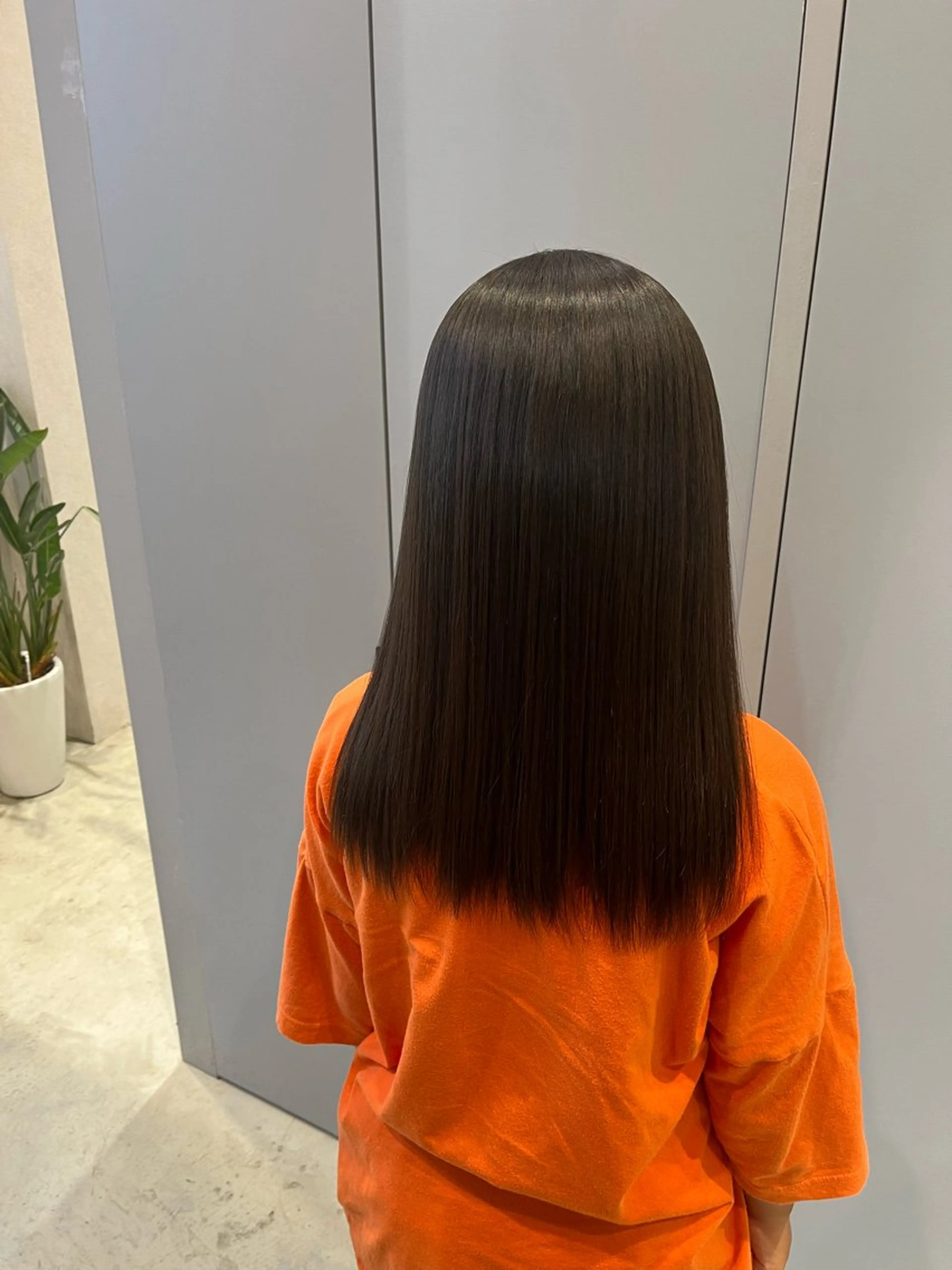セミロング 縮毛矯正 カット ヘアカラー トリートメント 斉藤 果音のヘアスタイル