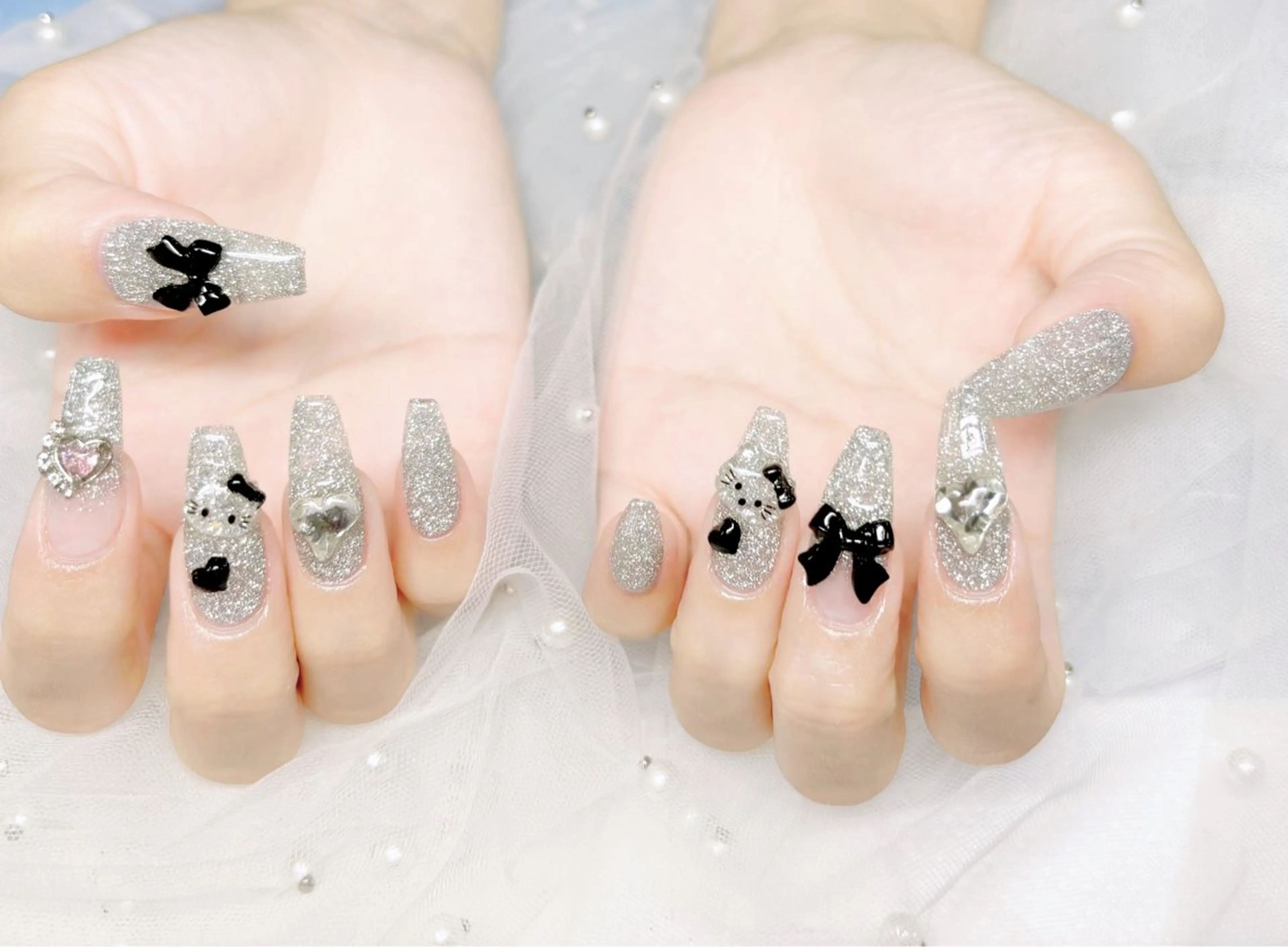 ネイル ハンドネイル H3 Nail Tsuki🦋💙のネイルデザイン