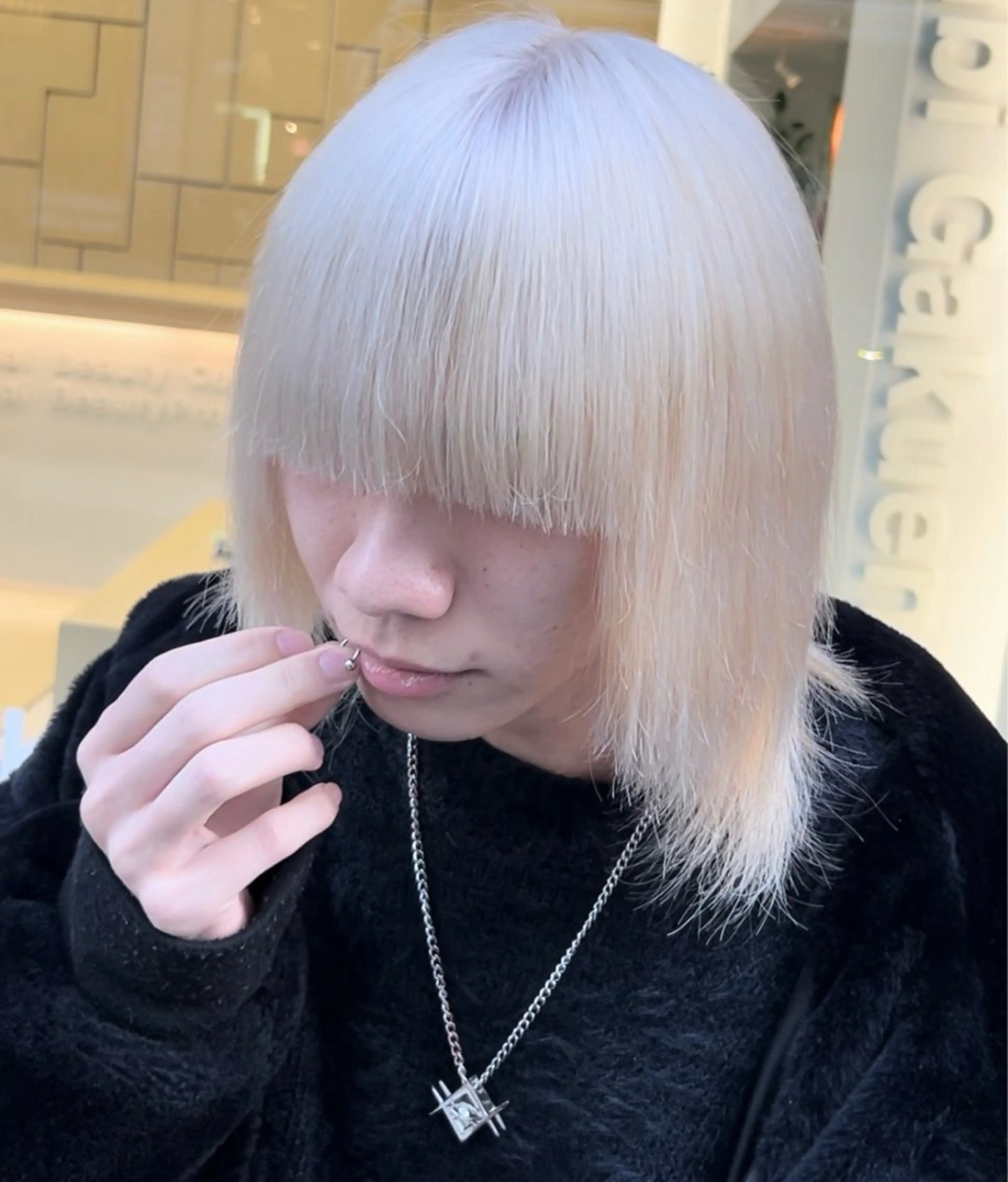 ミディアム カラー トリートメント yohaku所属・ハイトーン美容師🫧 神崎 源のヘアスタイル
