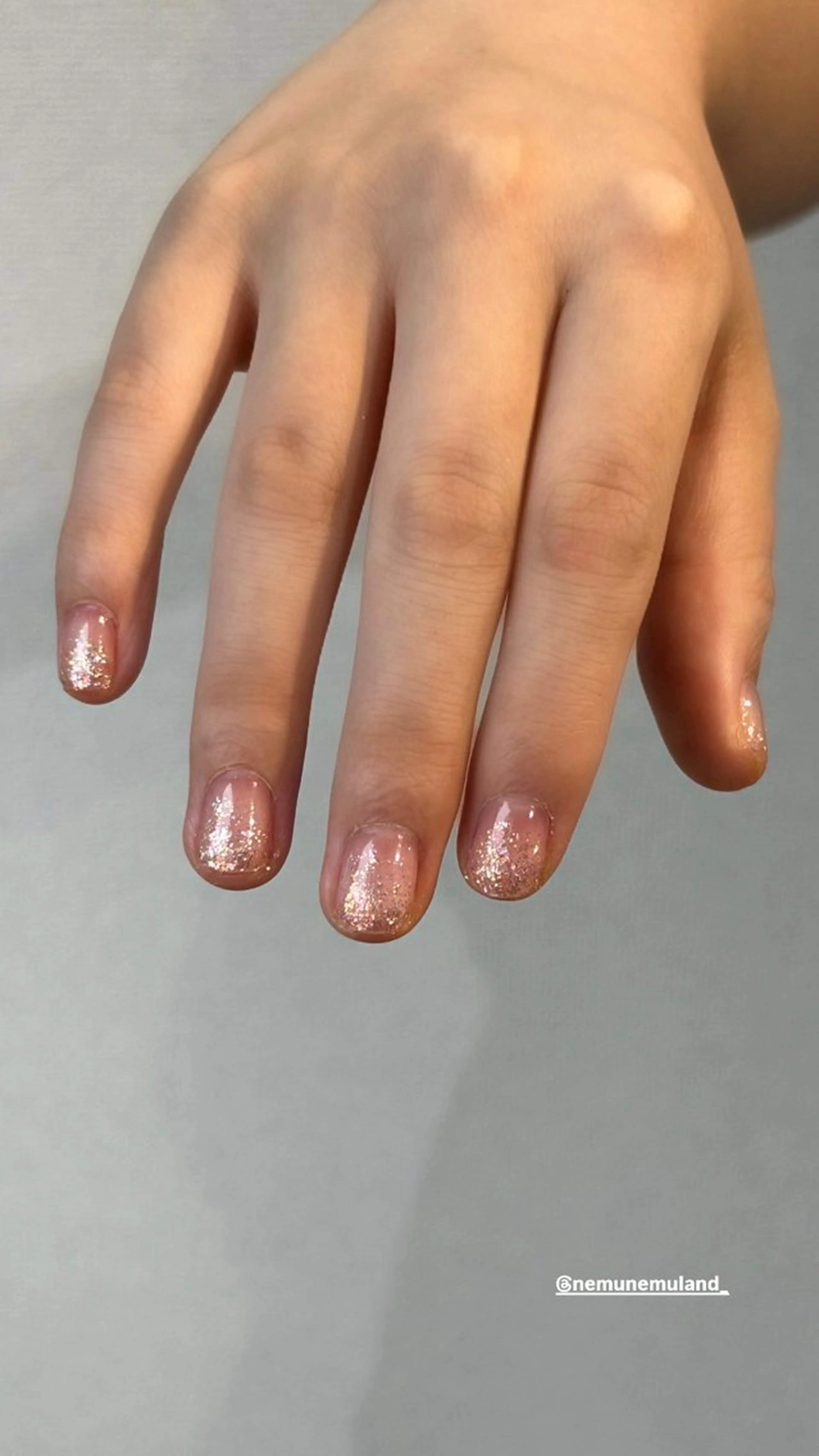 ネイル LOEWS NAIL 立川所属・LOEWS runaのネイルデザイン