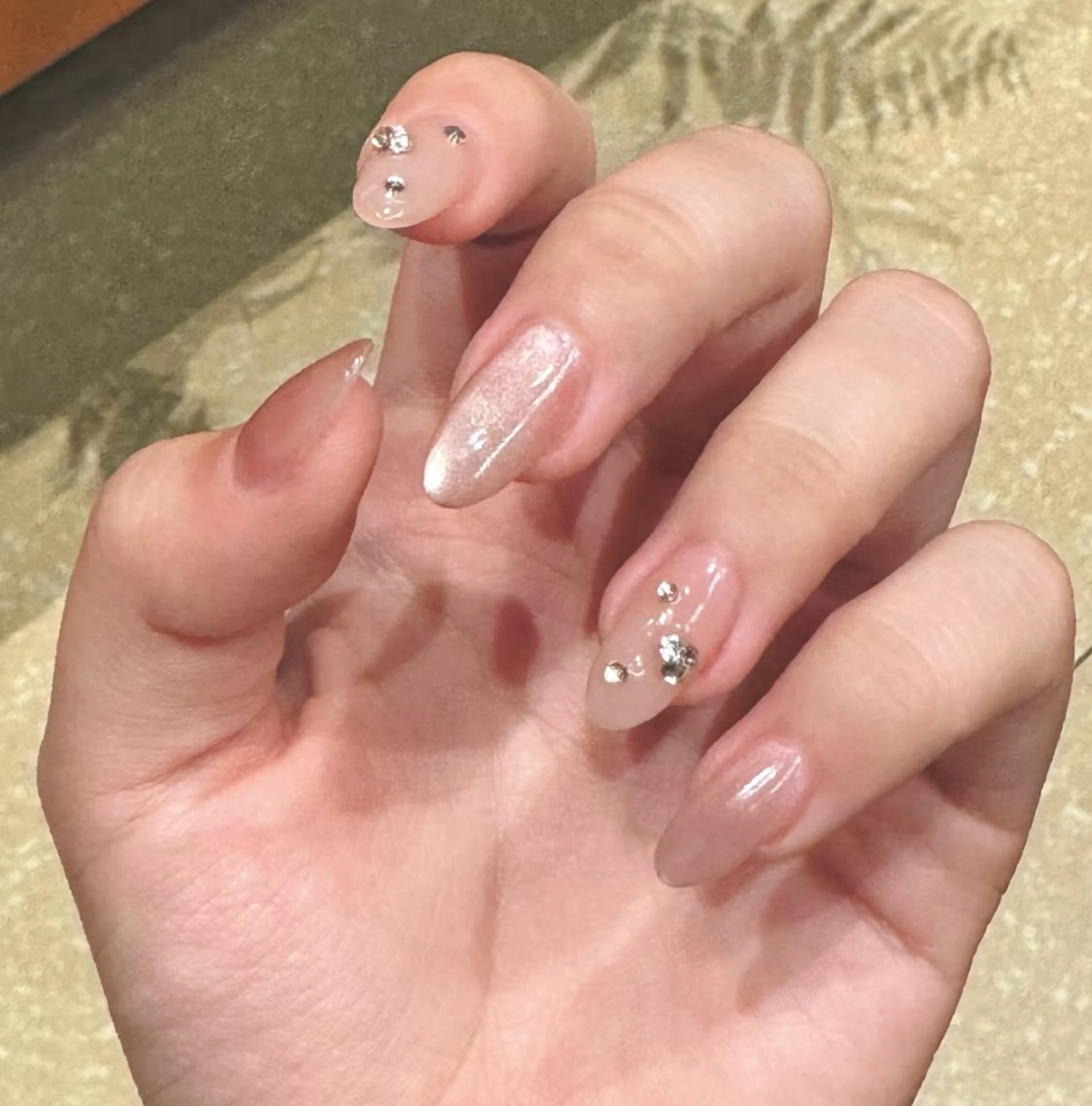 ネイル 長さ出し フレンチネイル ジェルネイル 韓国ネイル マグネットネイル ハンドネイル ハンドケア Sun Nail 池袋のエステ・リラクイメージ