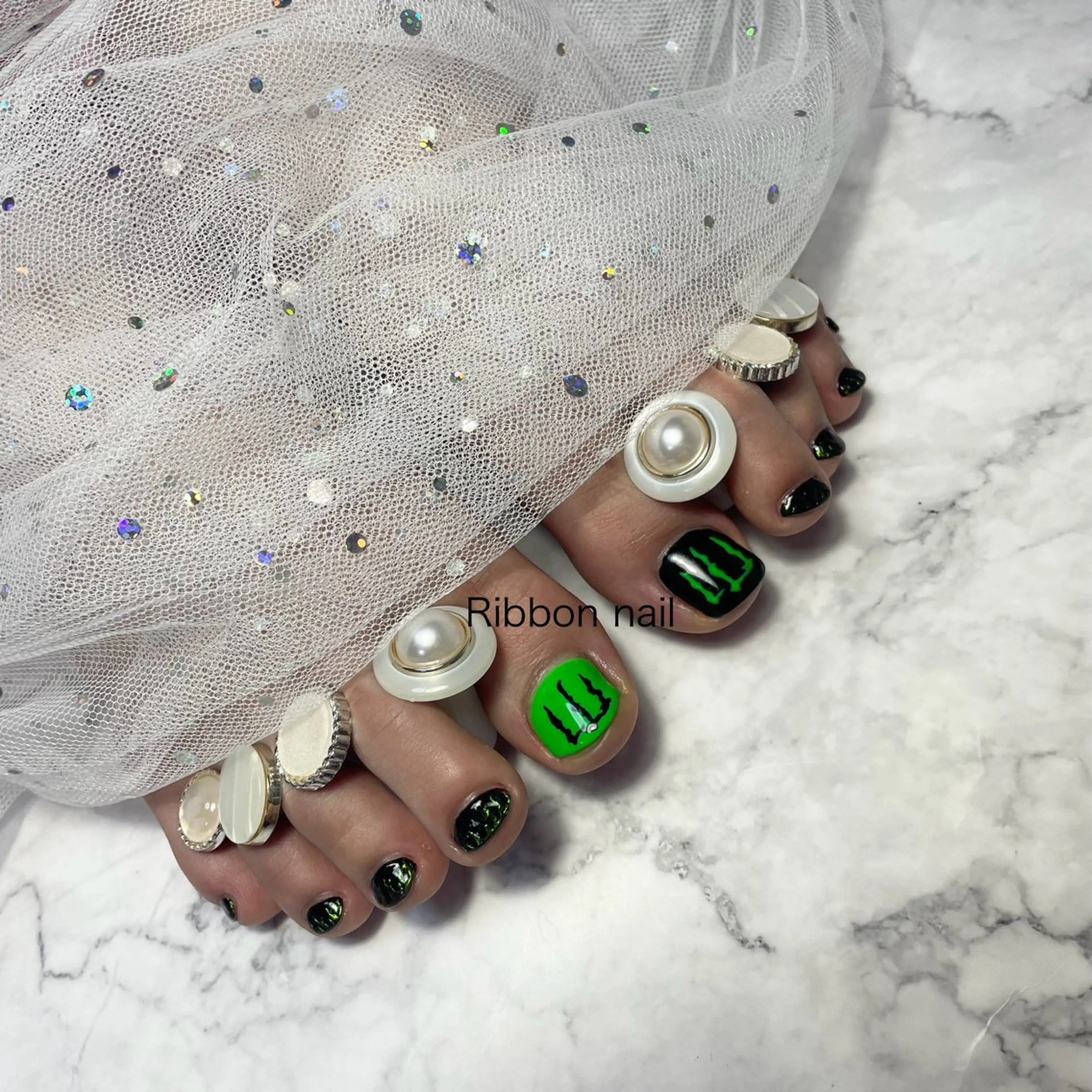 ネイル フットネイル Ribbon nailのネイルデザイン