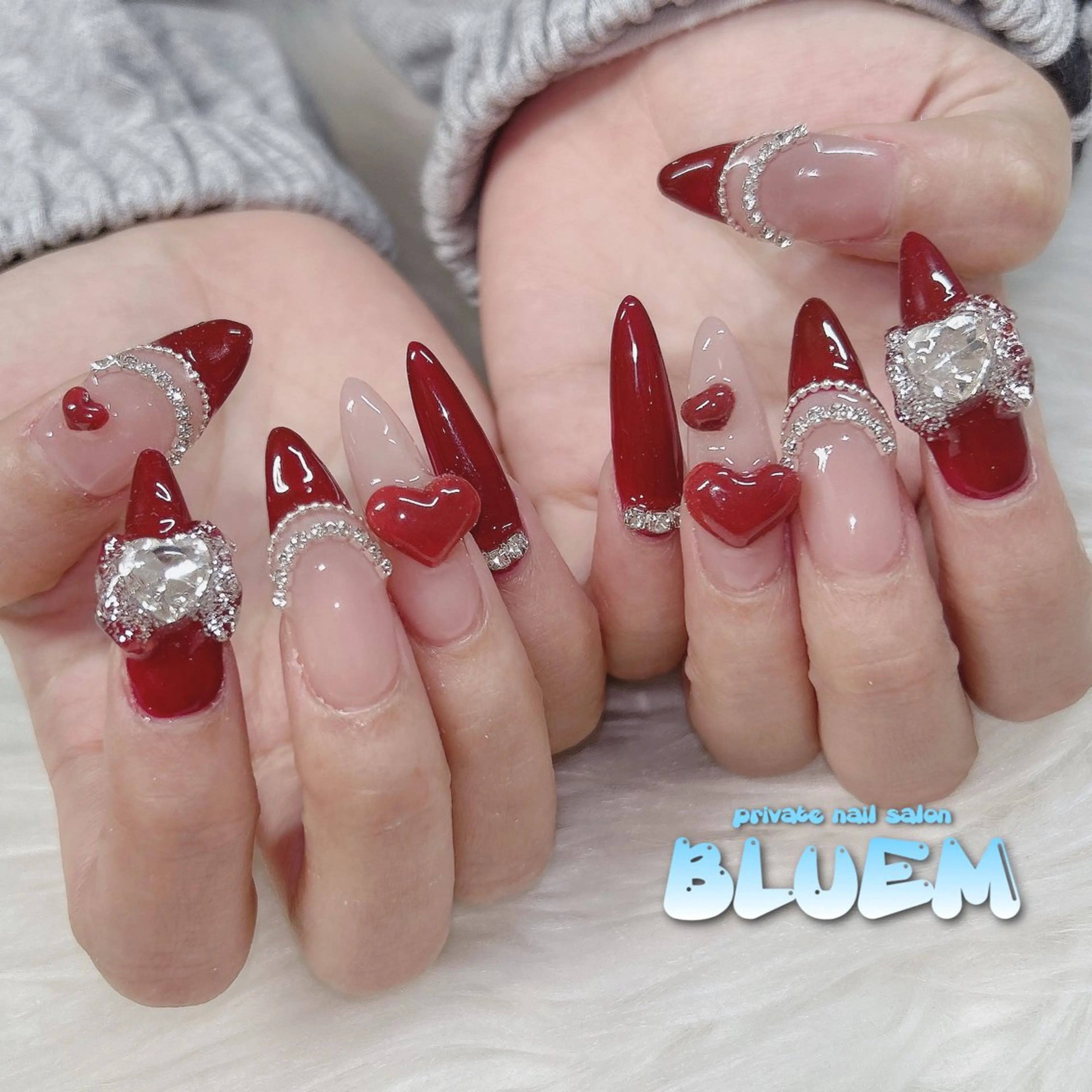 ネイル ハンドネイル BLUEM なな🐶のネイルデザイン