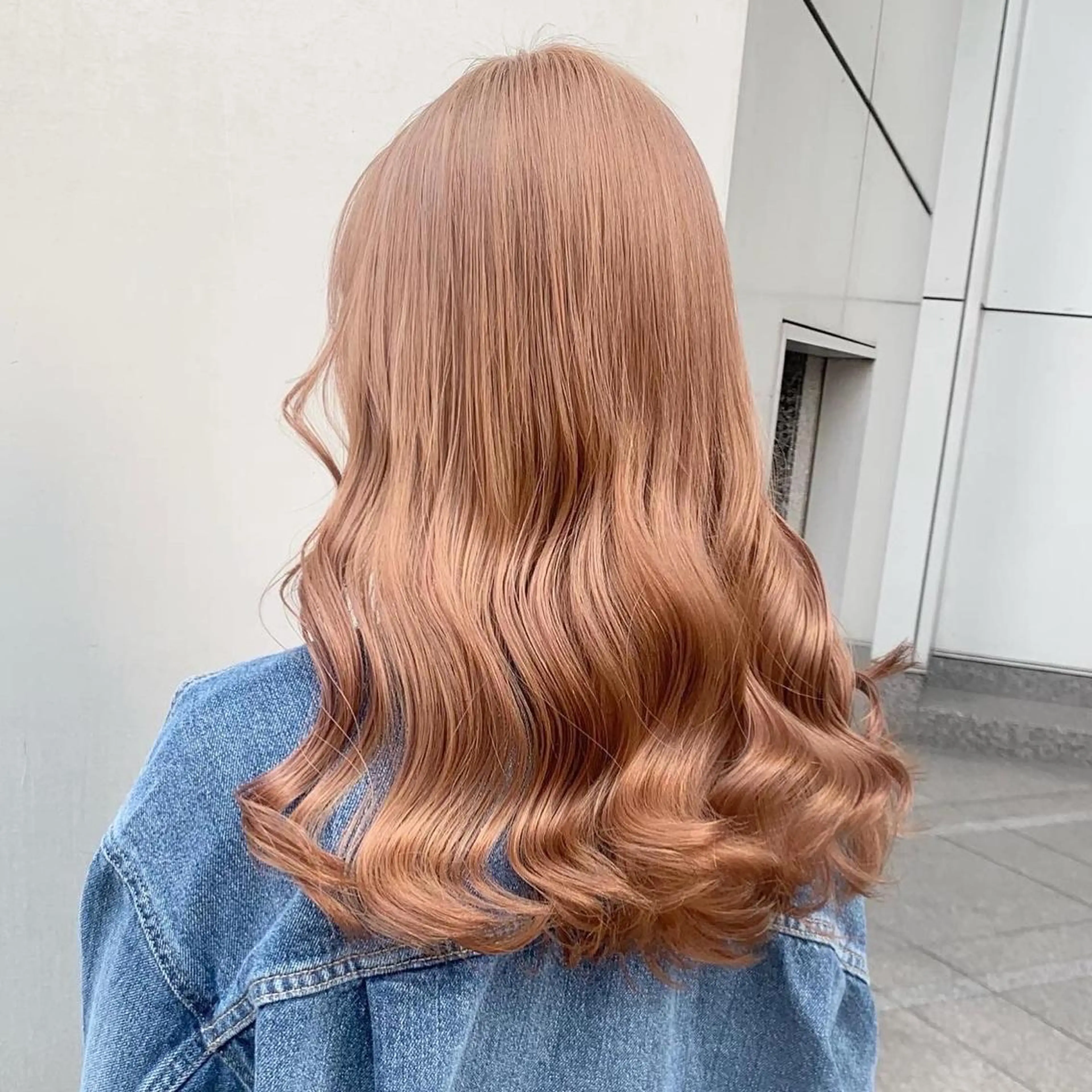 ロング くすみミルクティー/ ブラウン🪡TOWAのヘアスタイル