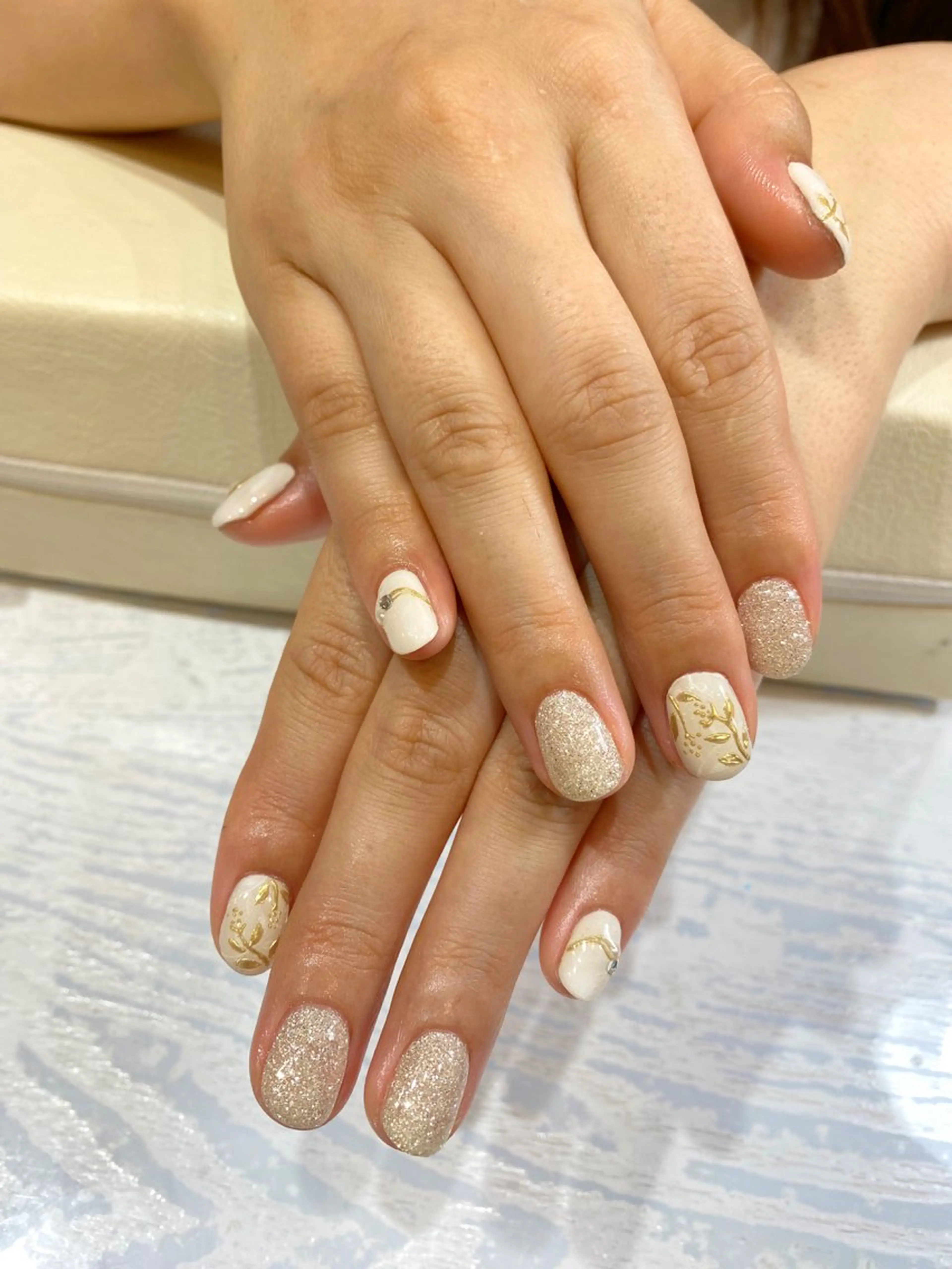 ネイル 持ち込み Nest 岩崎のネイルデザイン