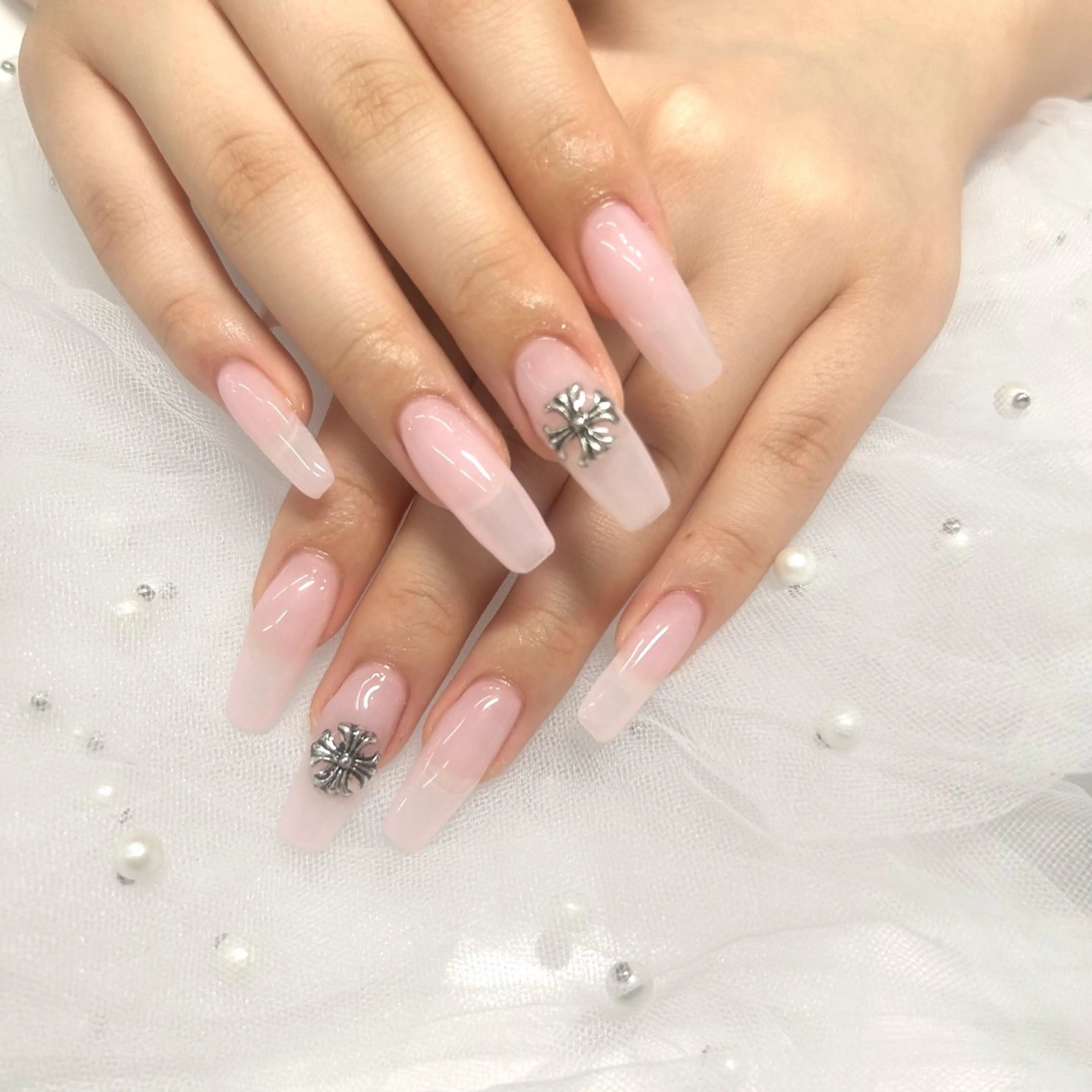 ネイル ピンク ハンドネイル hinata池袋 🌙WOLTOKYOのネイルデザイン