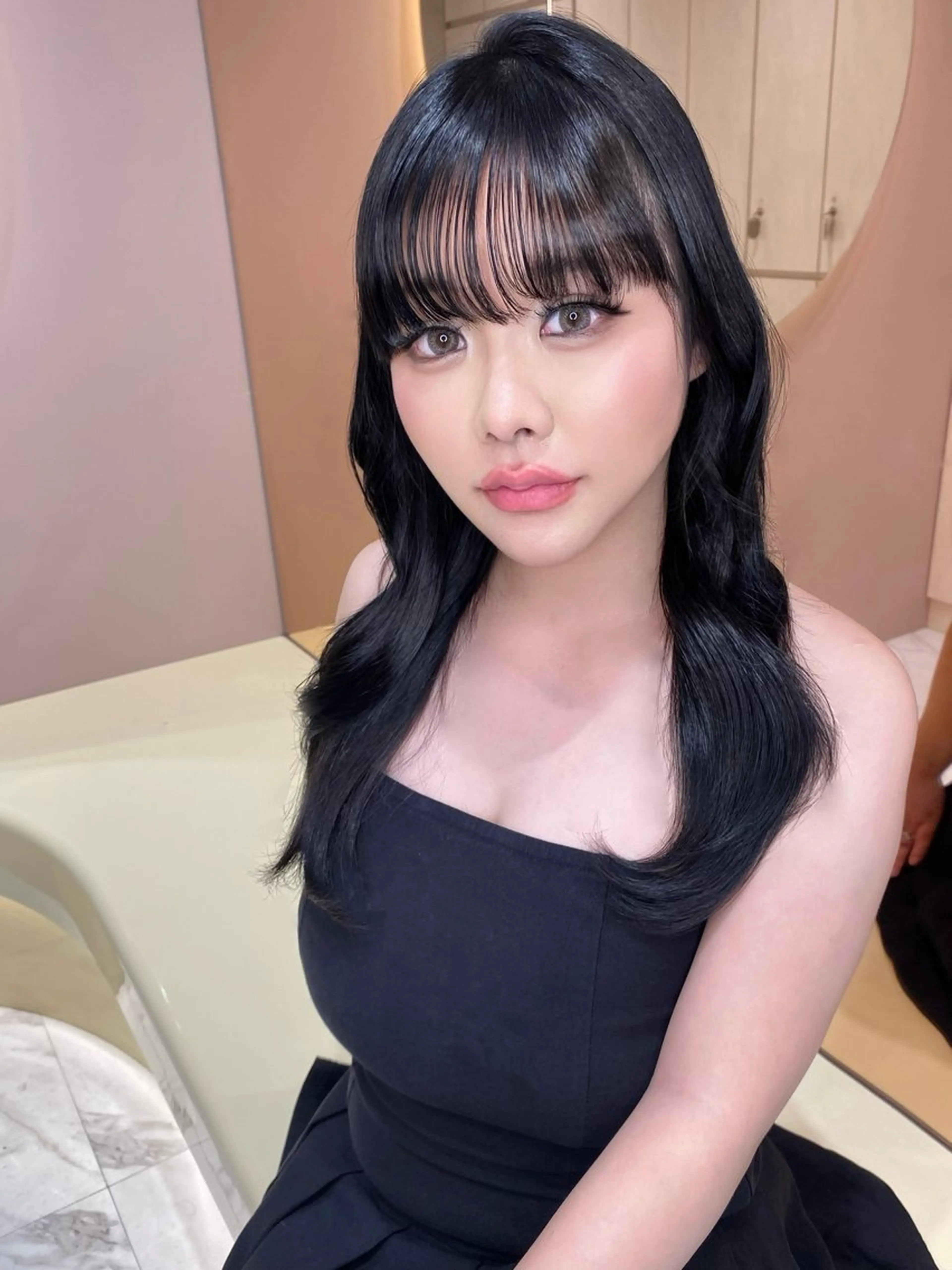 セミロング カラー 黒髪 ブルーカラー ブルーブラック カット ヘアカラー 小池はるみ🌙 カットモデル募集中のヘアスタイル