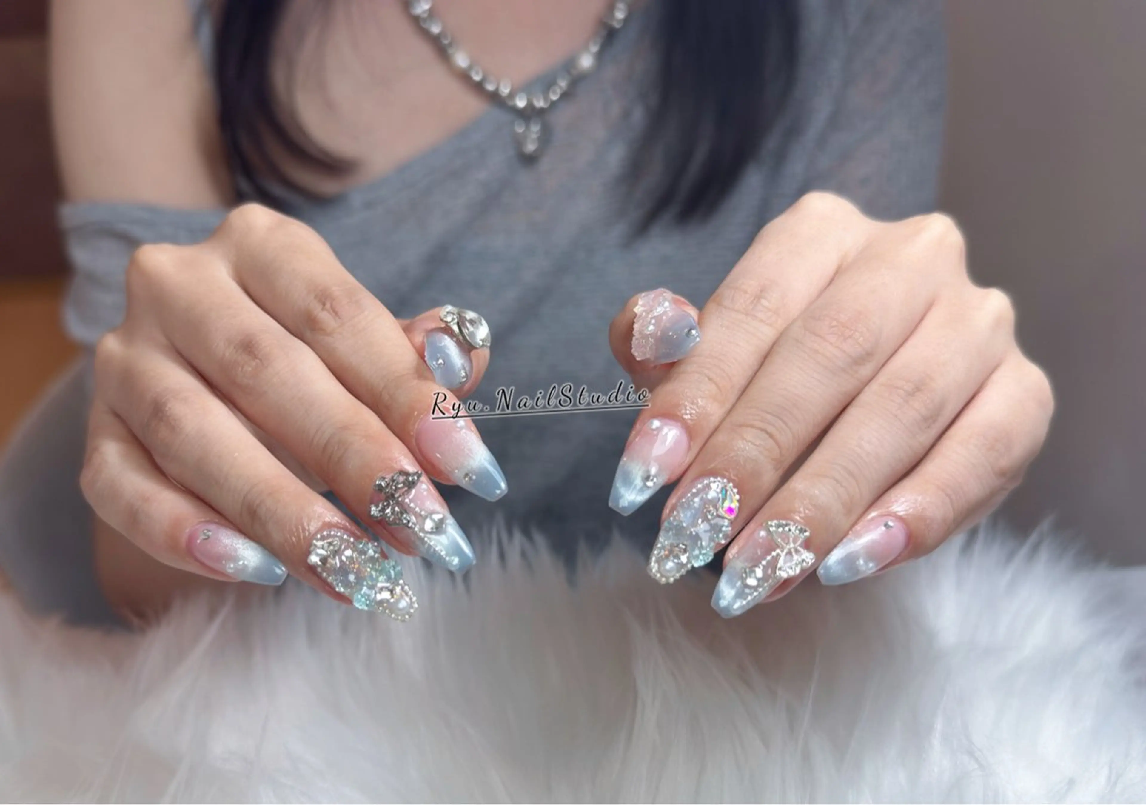 ネイル アートネイル ジェルネイル キラキラネイル ミラーネイル ニュアンスネイル ハンドネイル Ryu Nail Studio所属・Ryu Nail Shinokuboのネイルデザイン