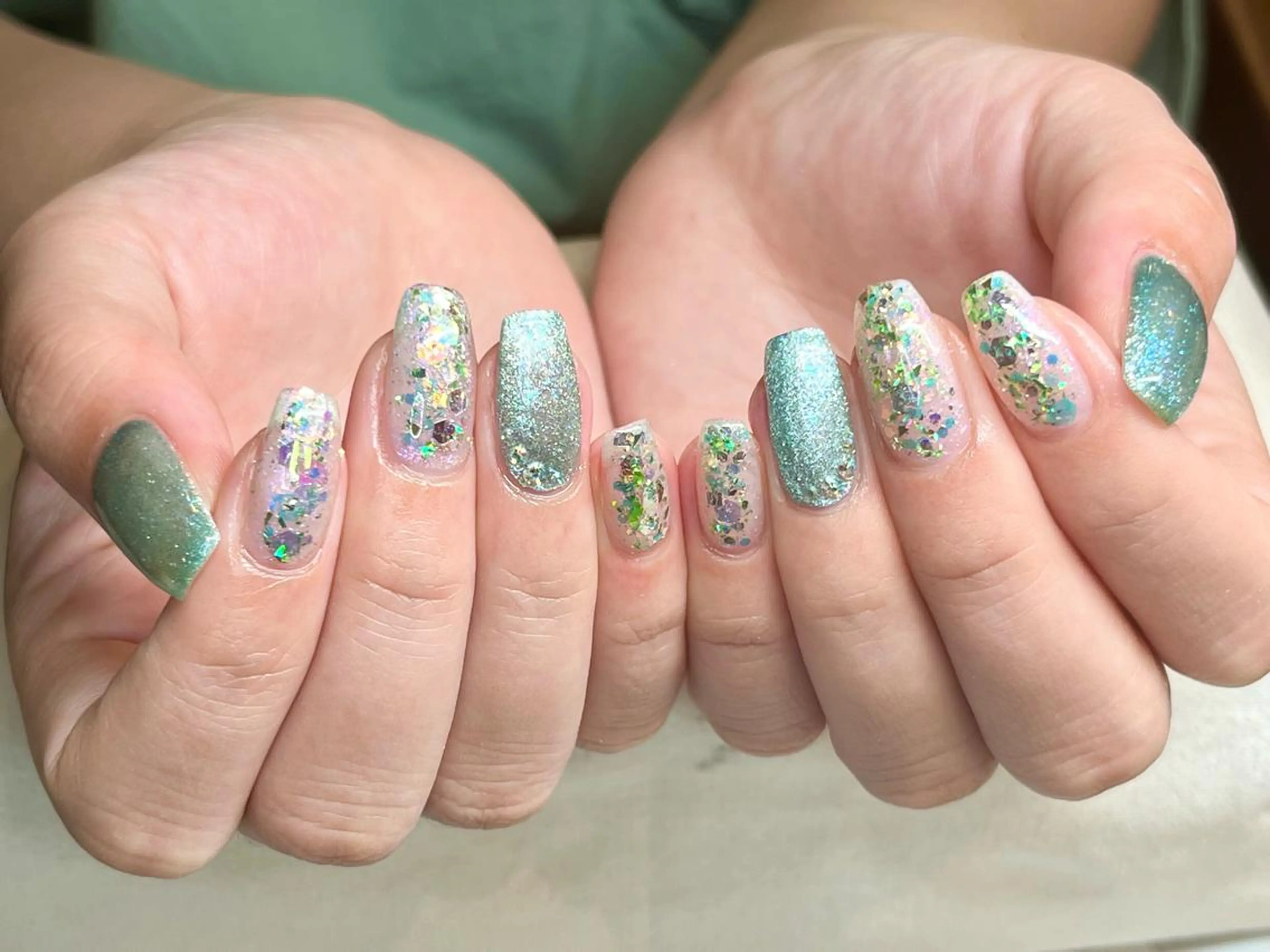 ショート カラー ネイル アートネイル オフィスネイル ワンカラーネイル ショートネイル ネイルサロン リリーブランシュ所属・森 瑞紀のネイルデザイン