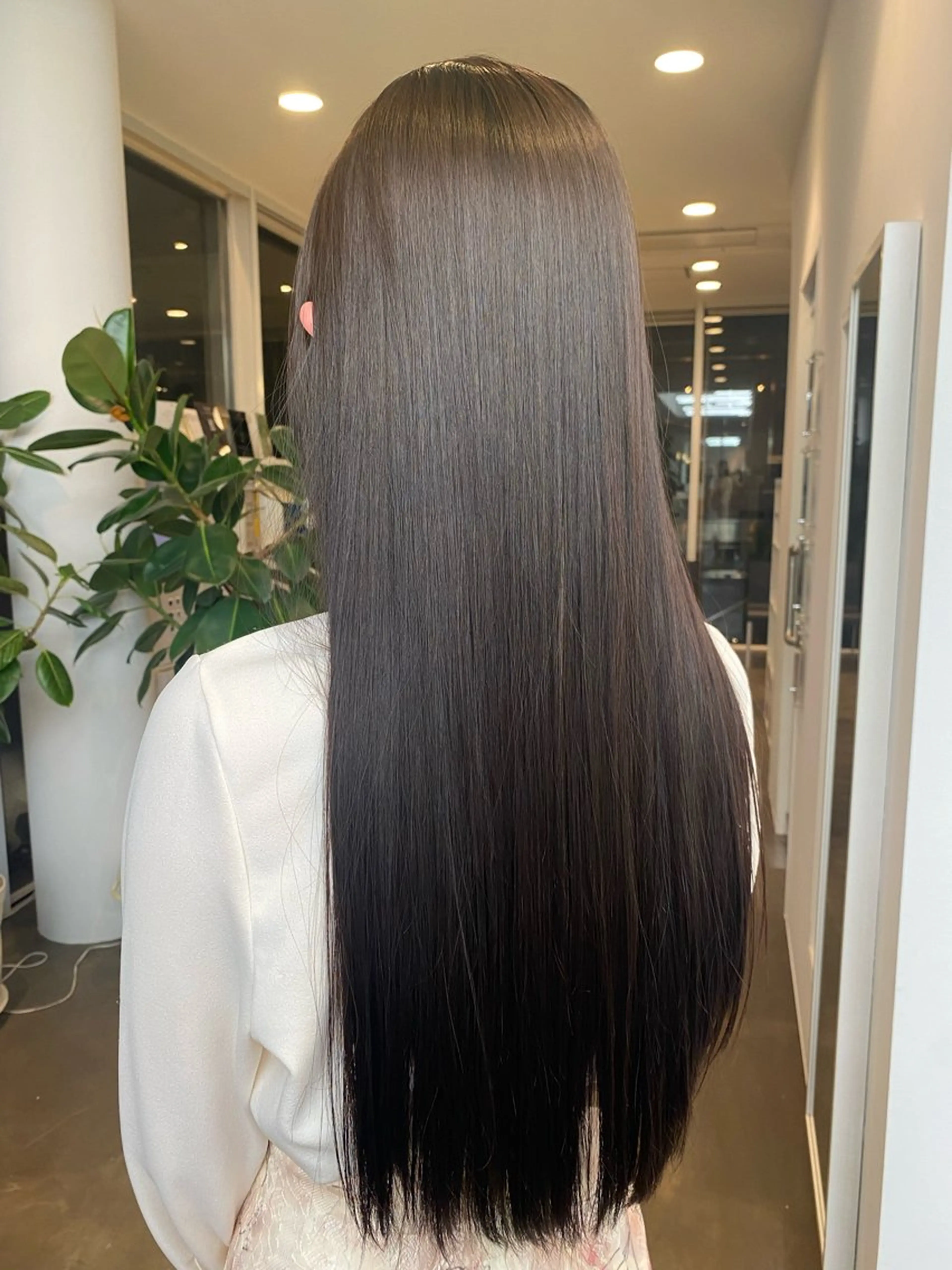 ロング トリートメント DIFINOaoyama所属・🤍あやか🍒 透明感カラー🤍のヘアスタイル