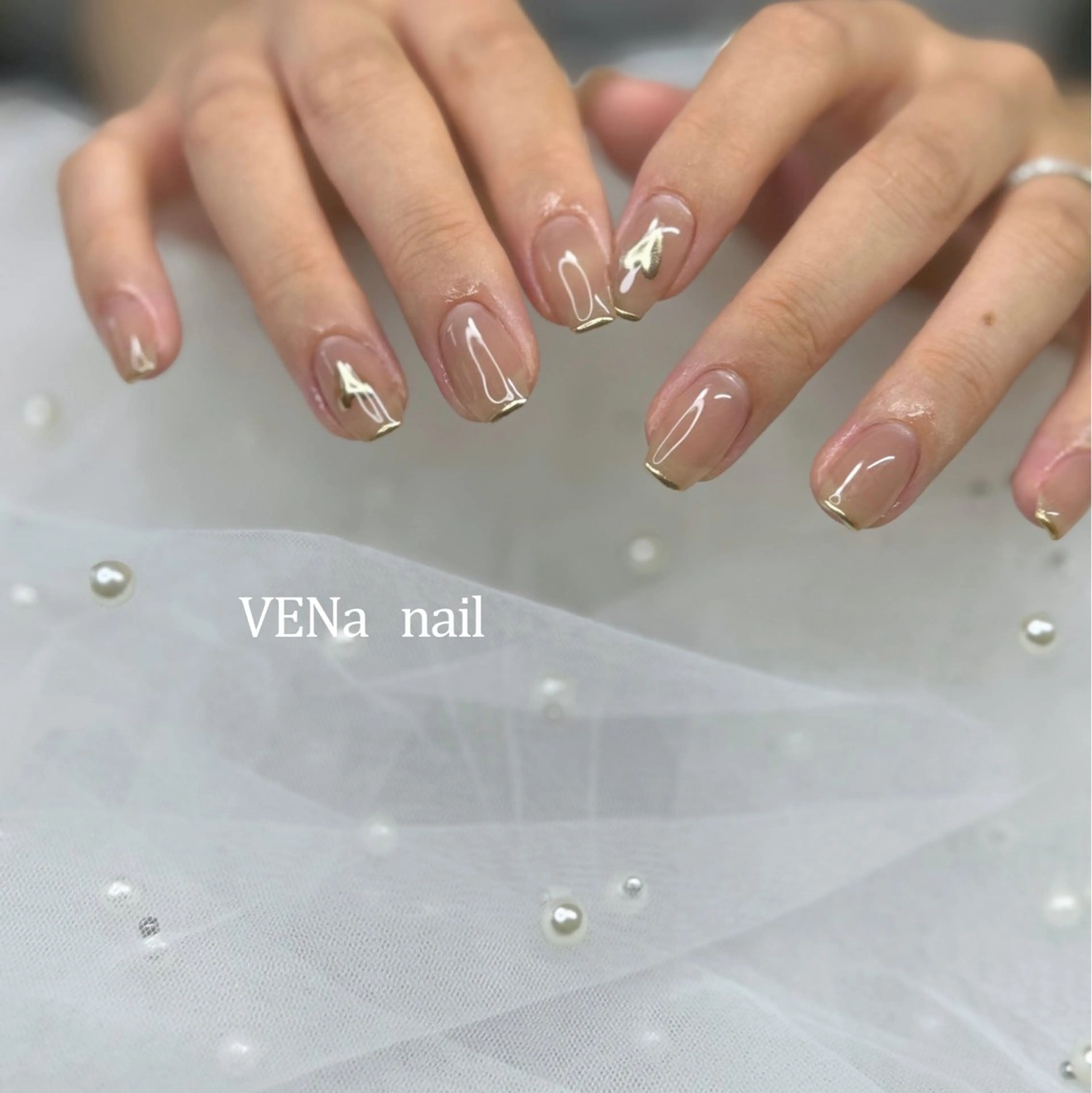 ネイル フレンチネイル ジェルネイル ハート ミラーネイル 赤色 ハンドネイル VENa eye＆ nail salonのネイルデザイン