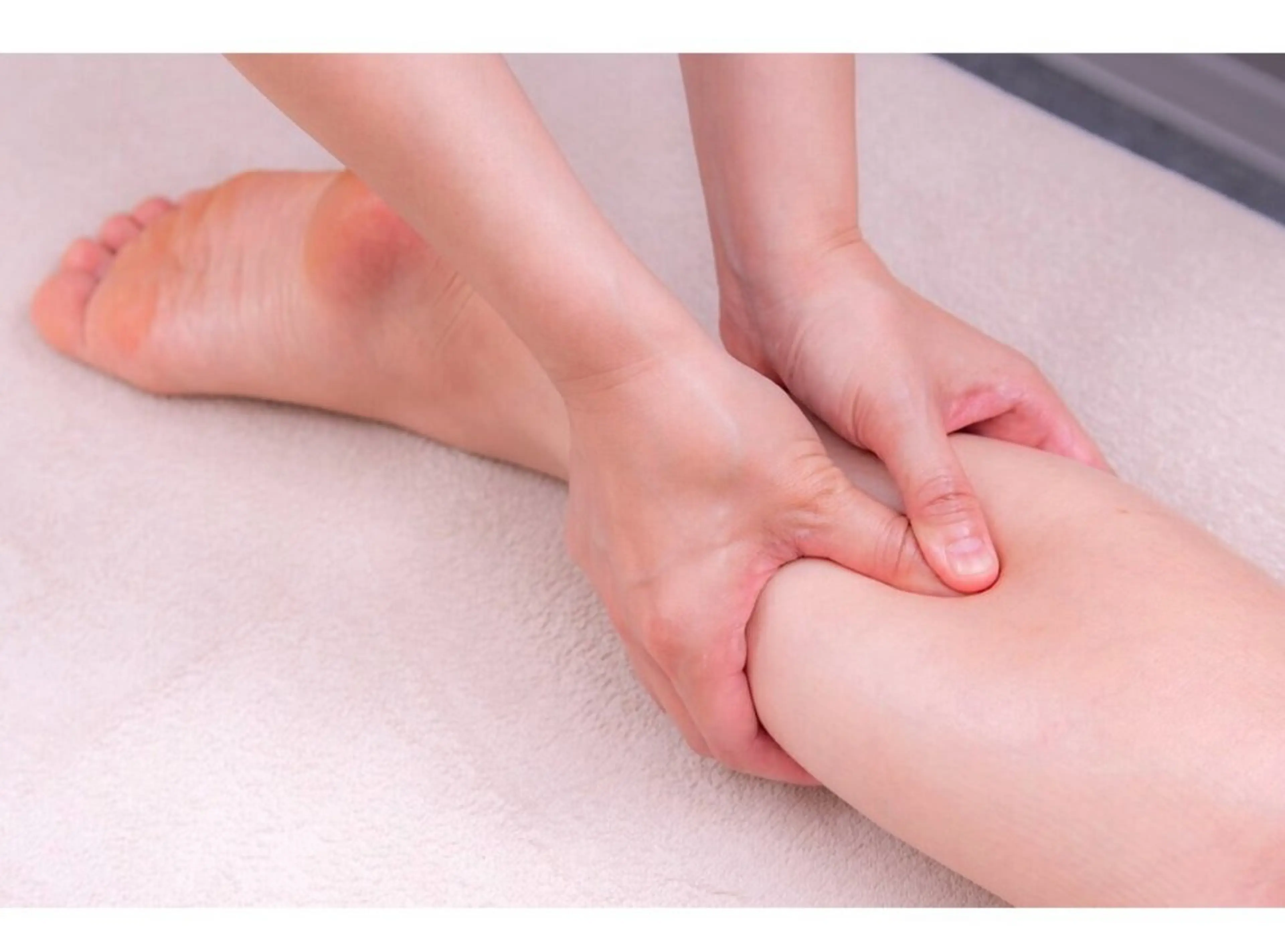 素早く浮腫み・冷え解消【小顔&整体コルギ×美脚リンパ】80分の写真