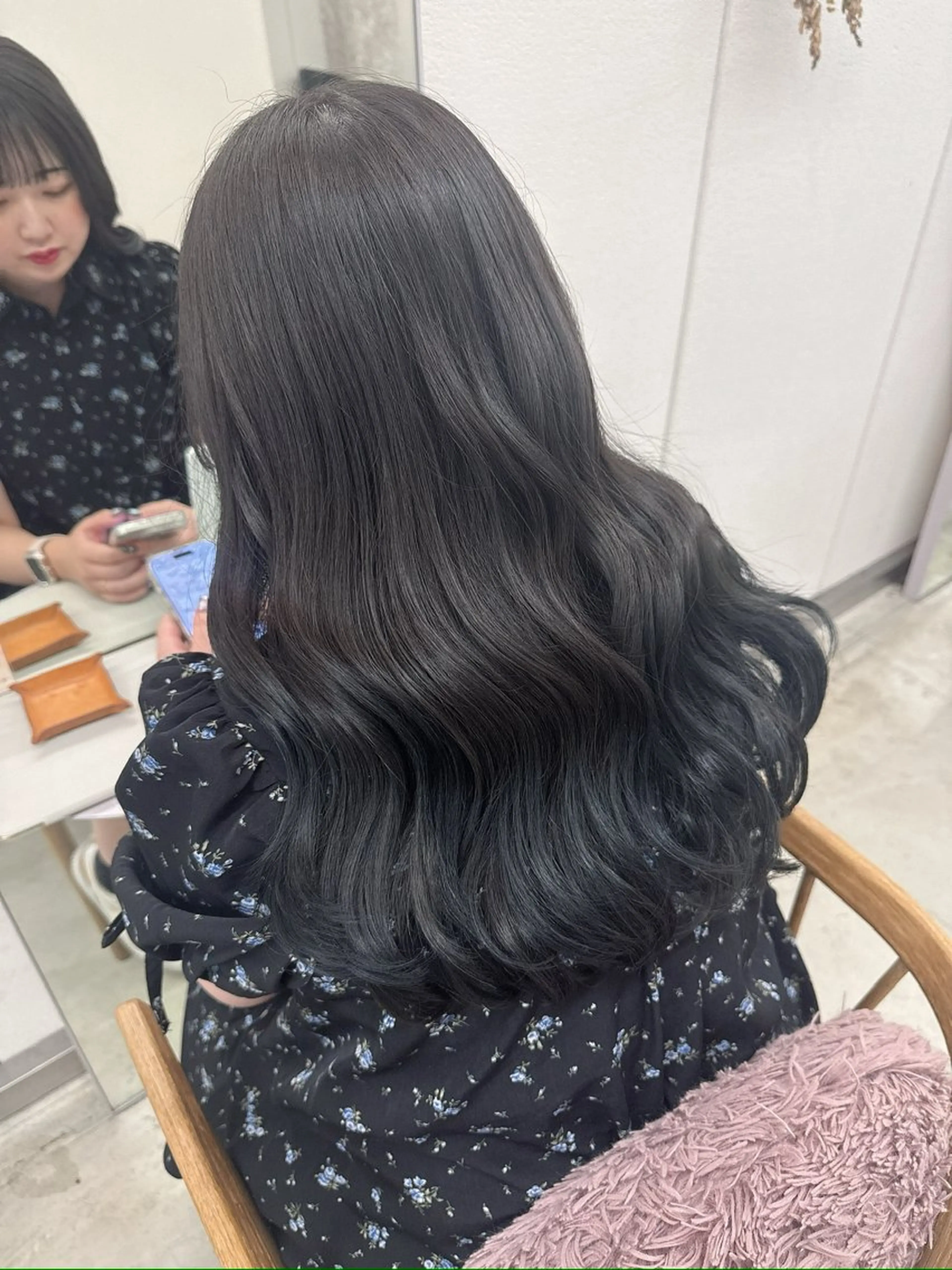 ロング カラー カット ヘアカラー トリートメント 🌷花屋併設🌷 西松さらのマツエク・マツパデザイン