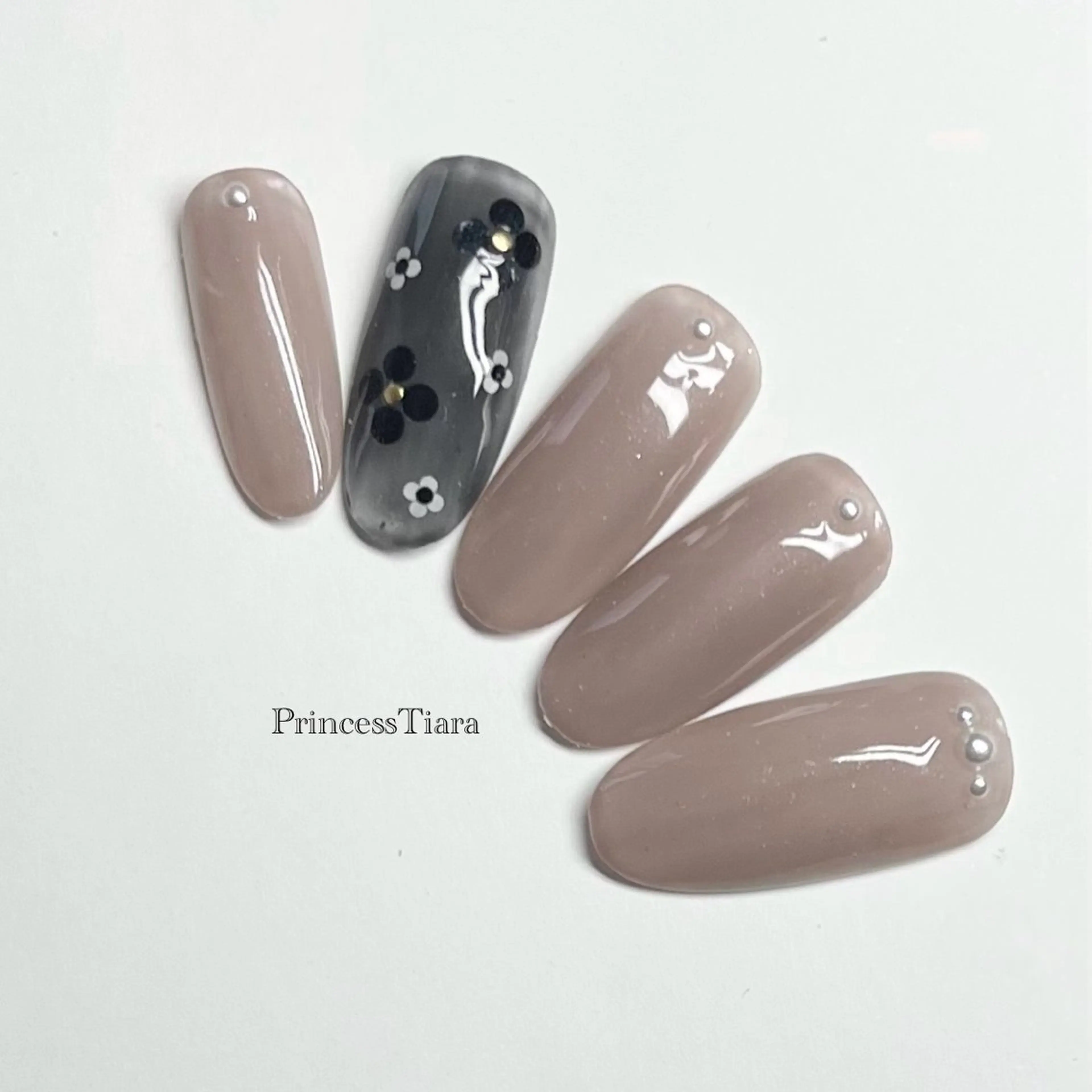 ネイル Grantulle collegeのネイルデザイン