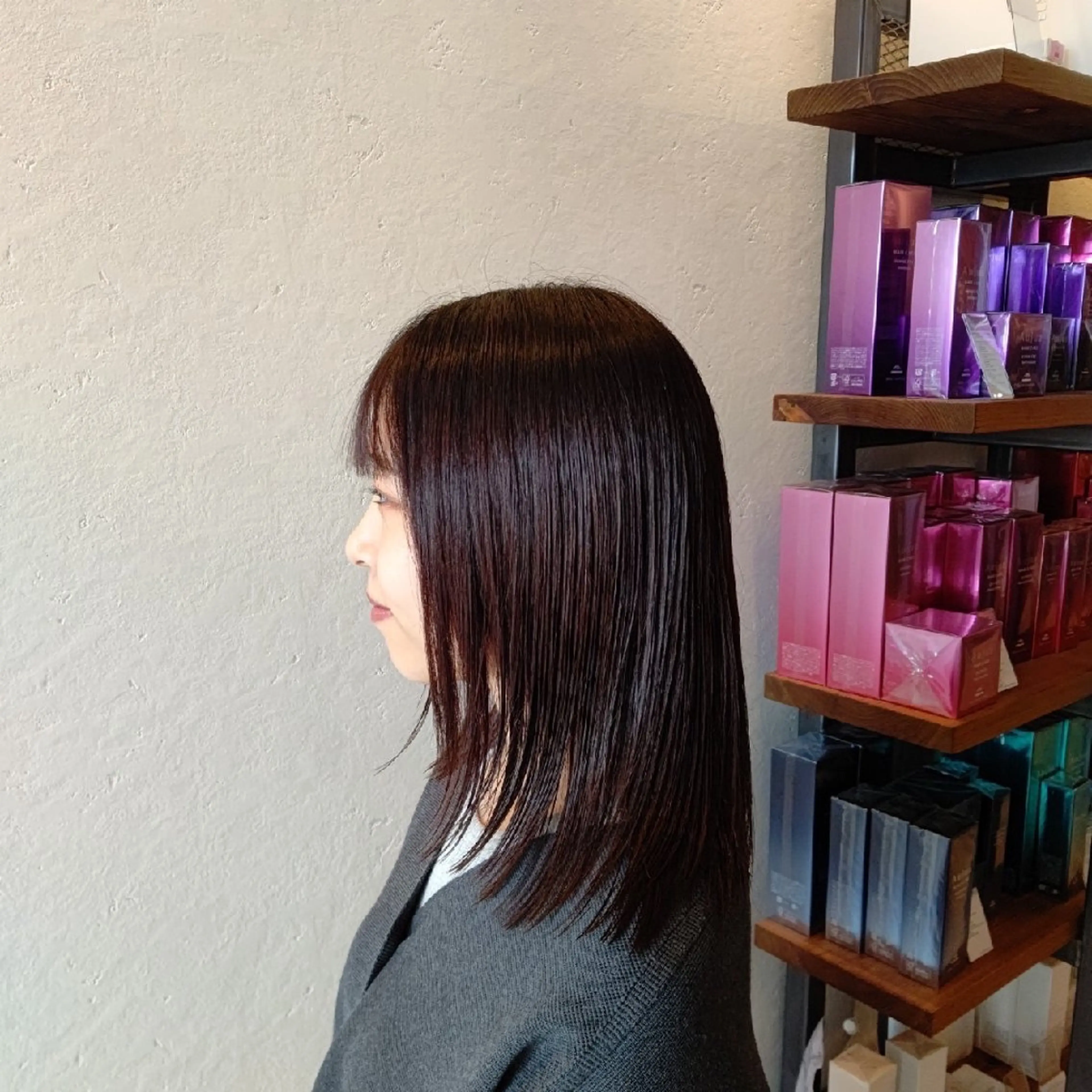 ミディアム simon🩷半田 カットブリーチモデルのヘアスタイル