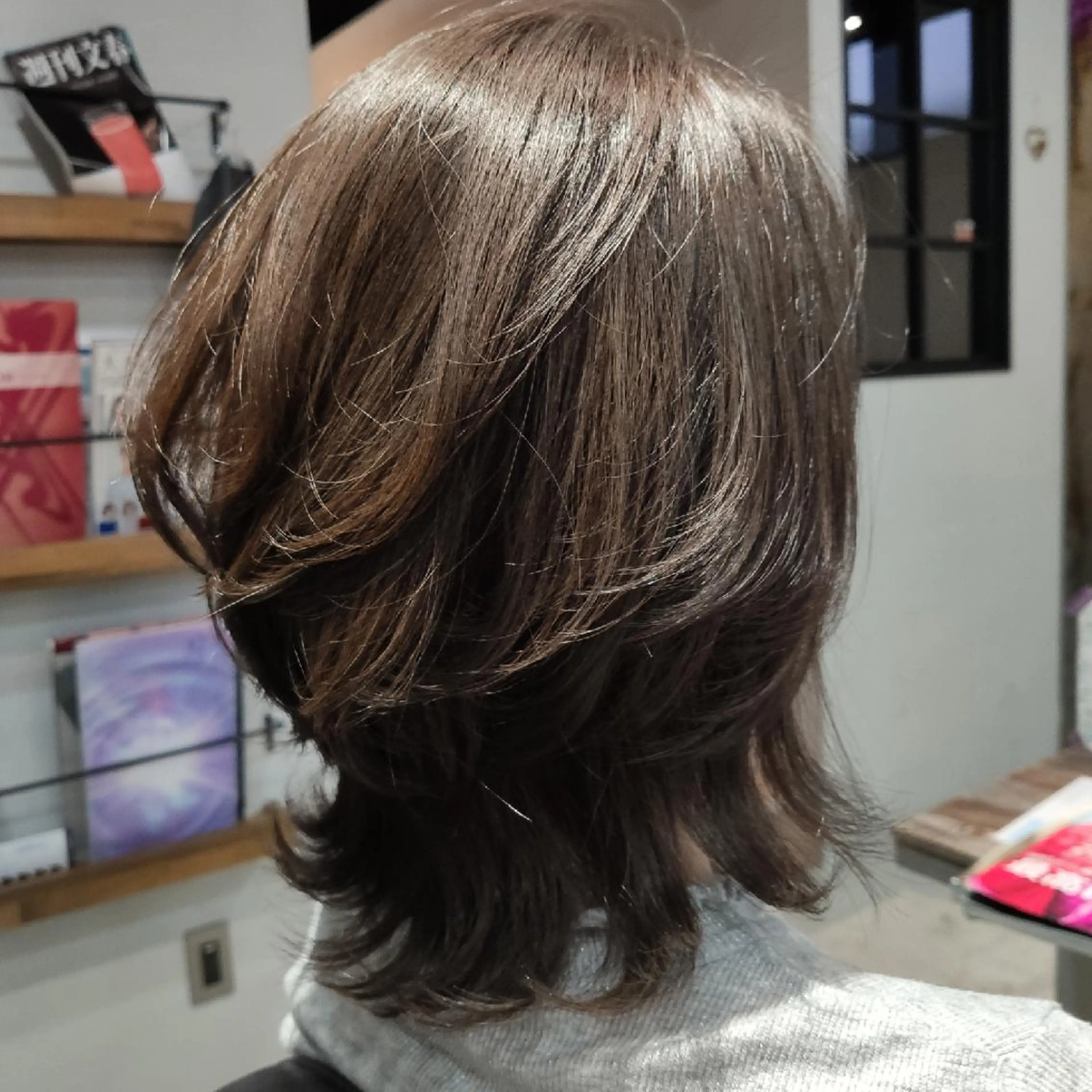 ミディアム カラー ミディアムレイヤー レイヤーカット 伊藤 瞭のヘアスタイル