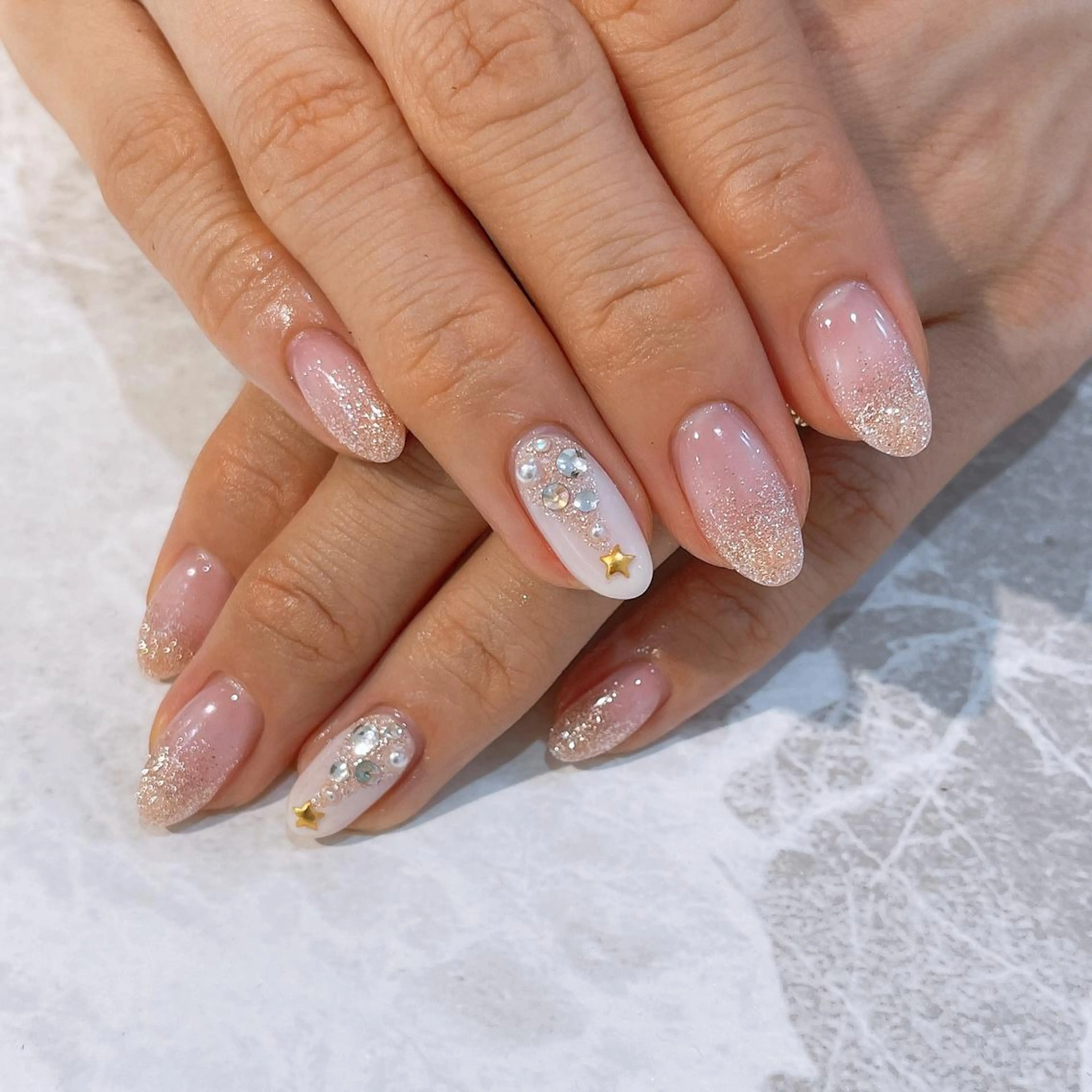 ネイル 冬ネイル クリスマス ハンドネイル Nailsalon Julius luna所属・Juliusluna FUZUKIのネイルデザイン