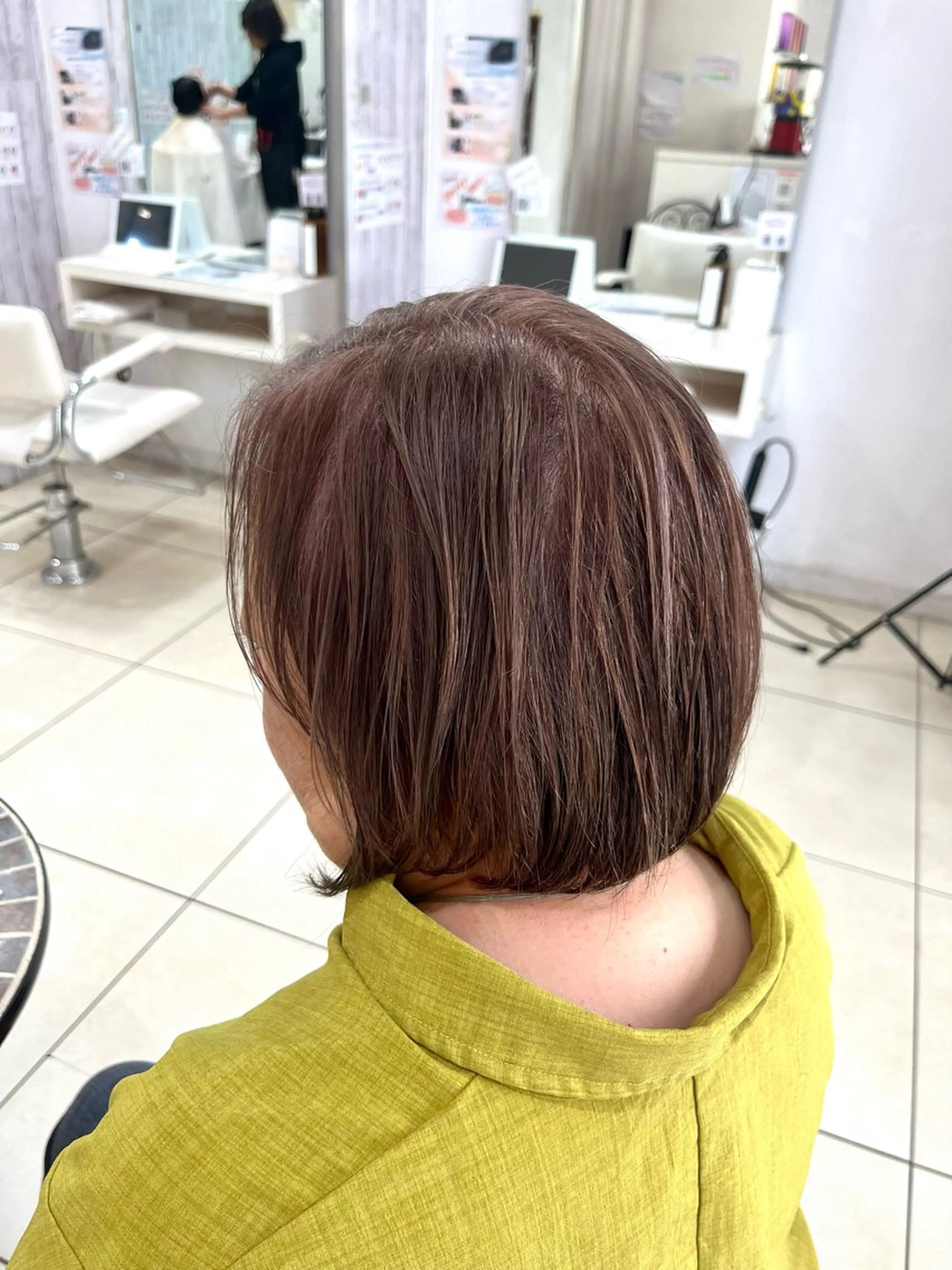 ショート カラー ベージュカラー ハイライトカラー ラベンダーカラー ハイライト カット ヘアカラー 🌿似合わせブリーチ 山岸樹璃🌿のヘアスタイル