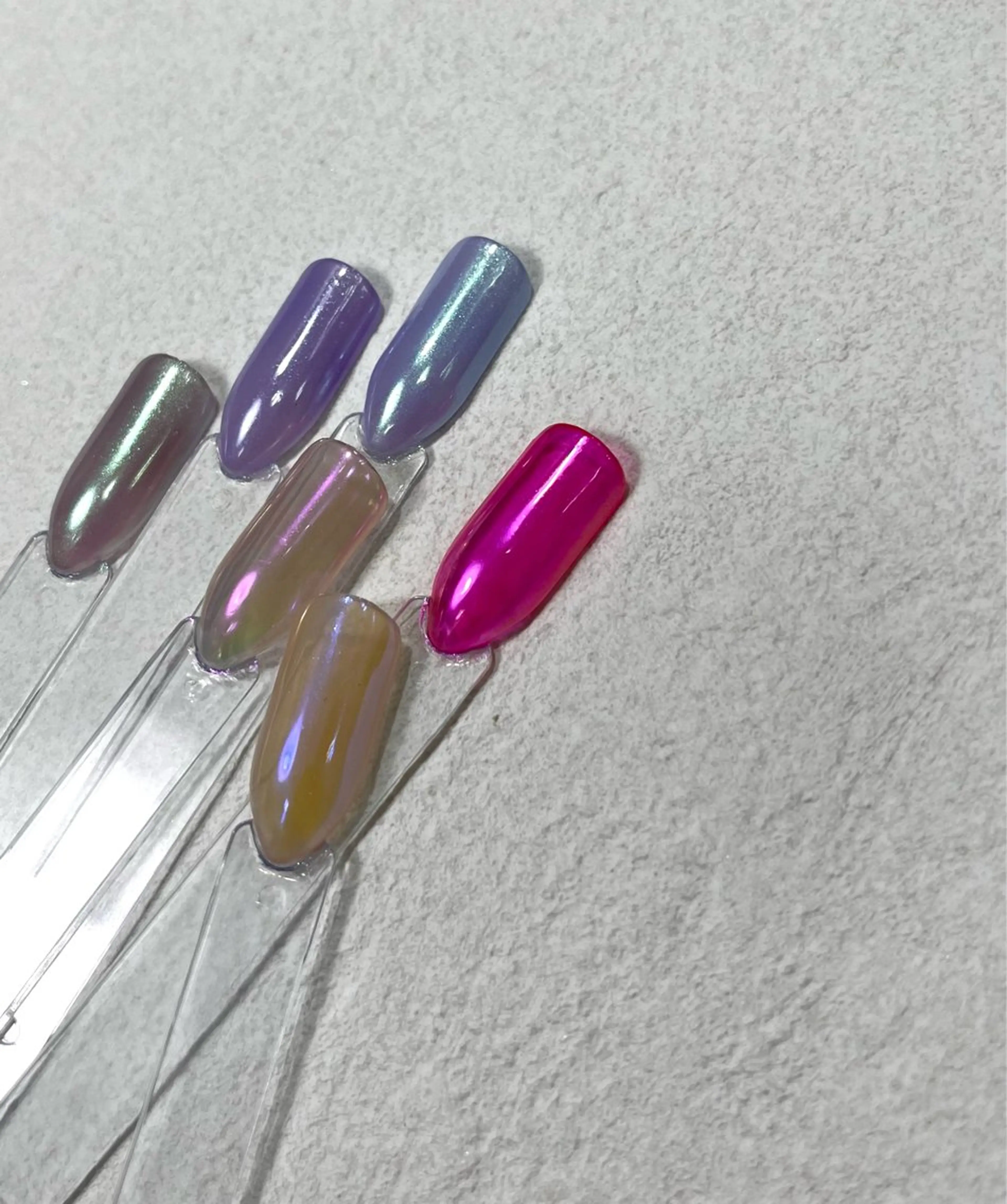 ネイル オーロラネイル 韓国ネイル ワンカラーネイル シンプルネイル ハンドネイル para ☀︎ sol by BECK所属・Para Sol nail　Maoのネイルデザイン