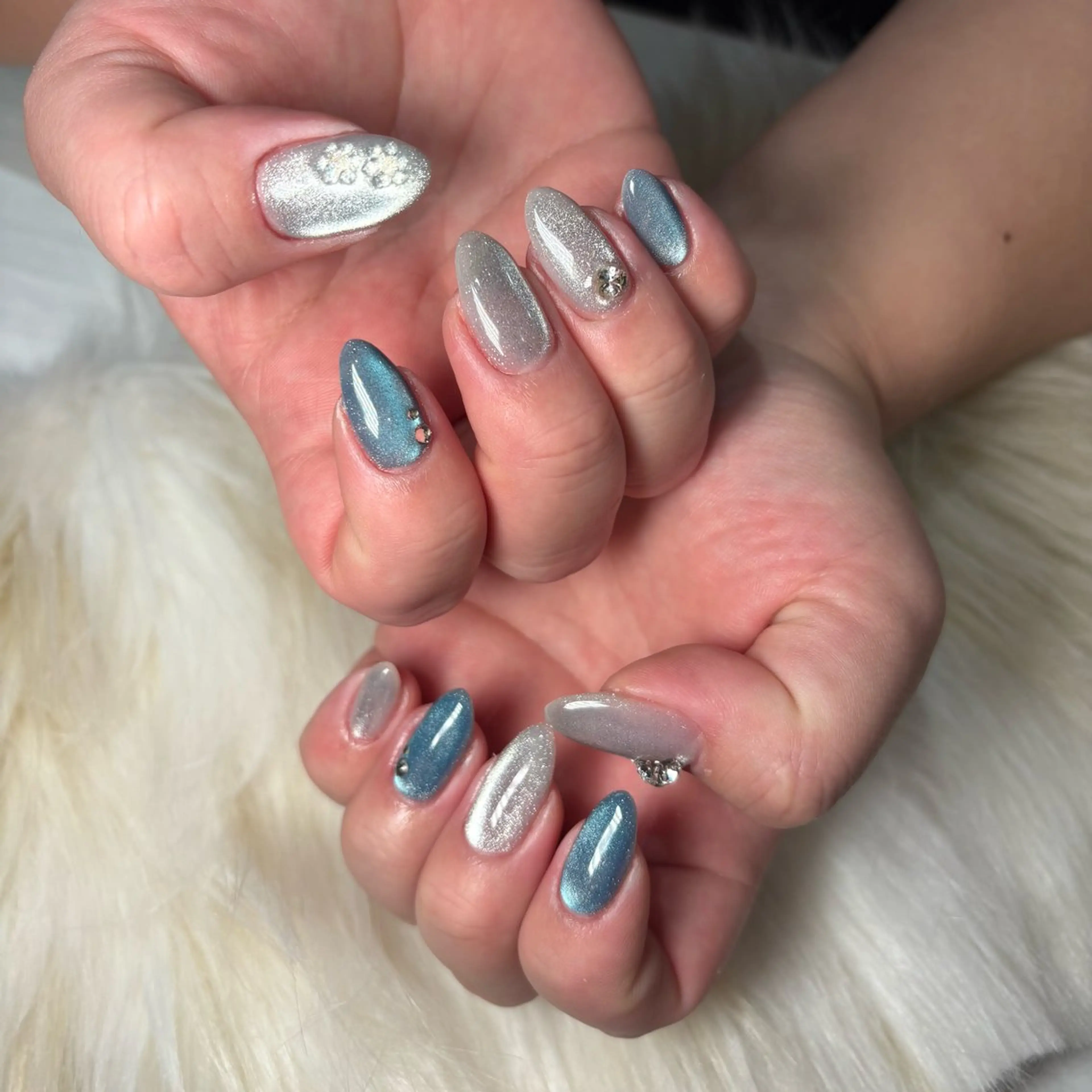 ネイル ハンドネイル Y U K Iのネイルデザイン