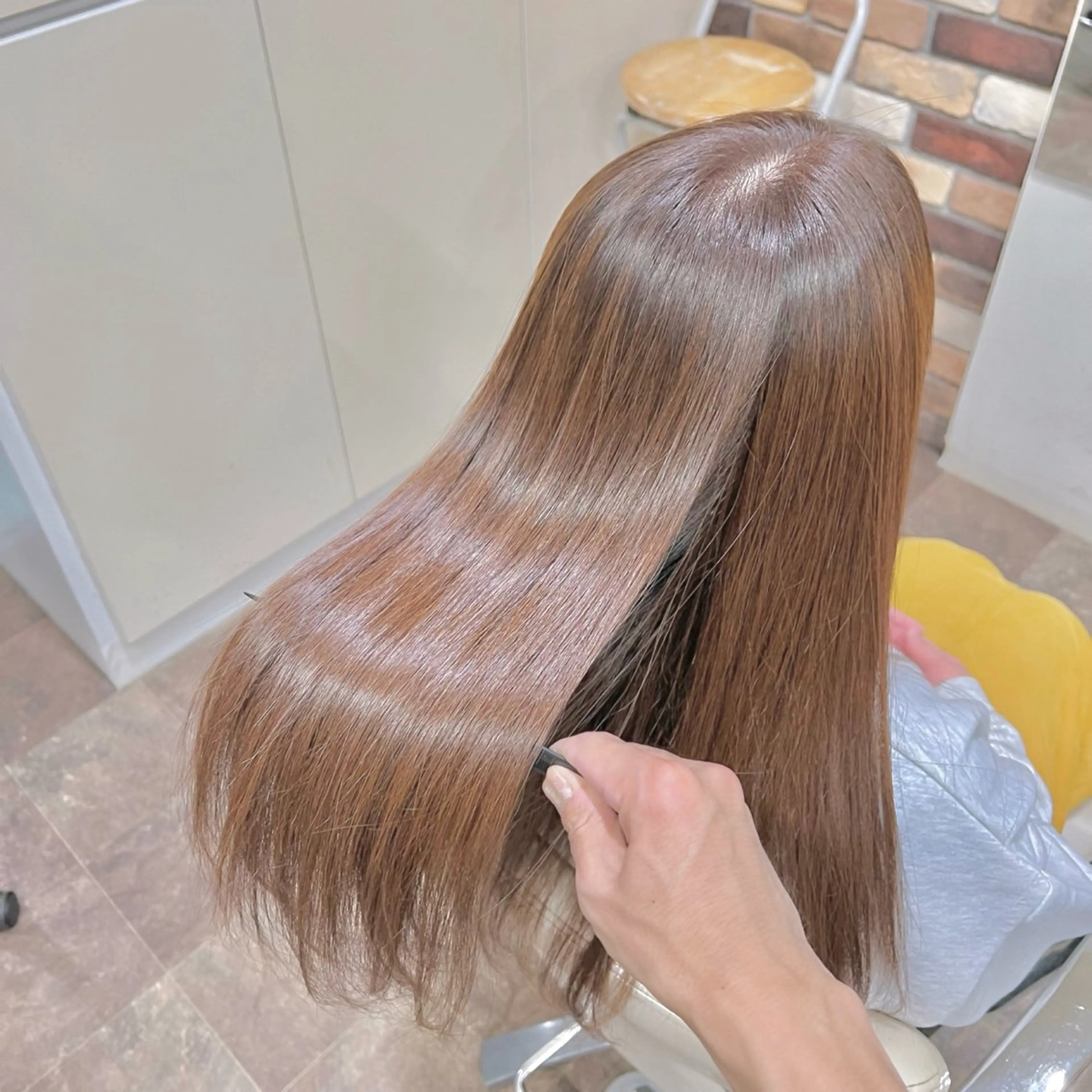 ロング カラー パーマ 髪質改善 縮毛矯正 カット ヘアカラー 縮毛矯正 トリートメント スパークヘア所属・大人女性の縮毛矯正/ お手入れ簡単/馬渕樹のヘアスタイル