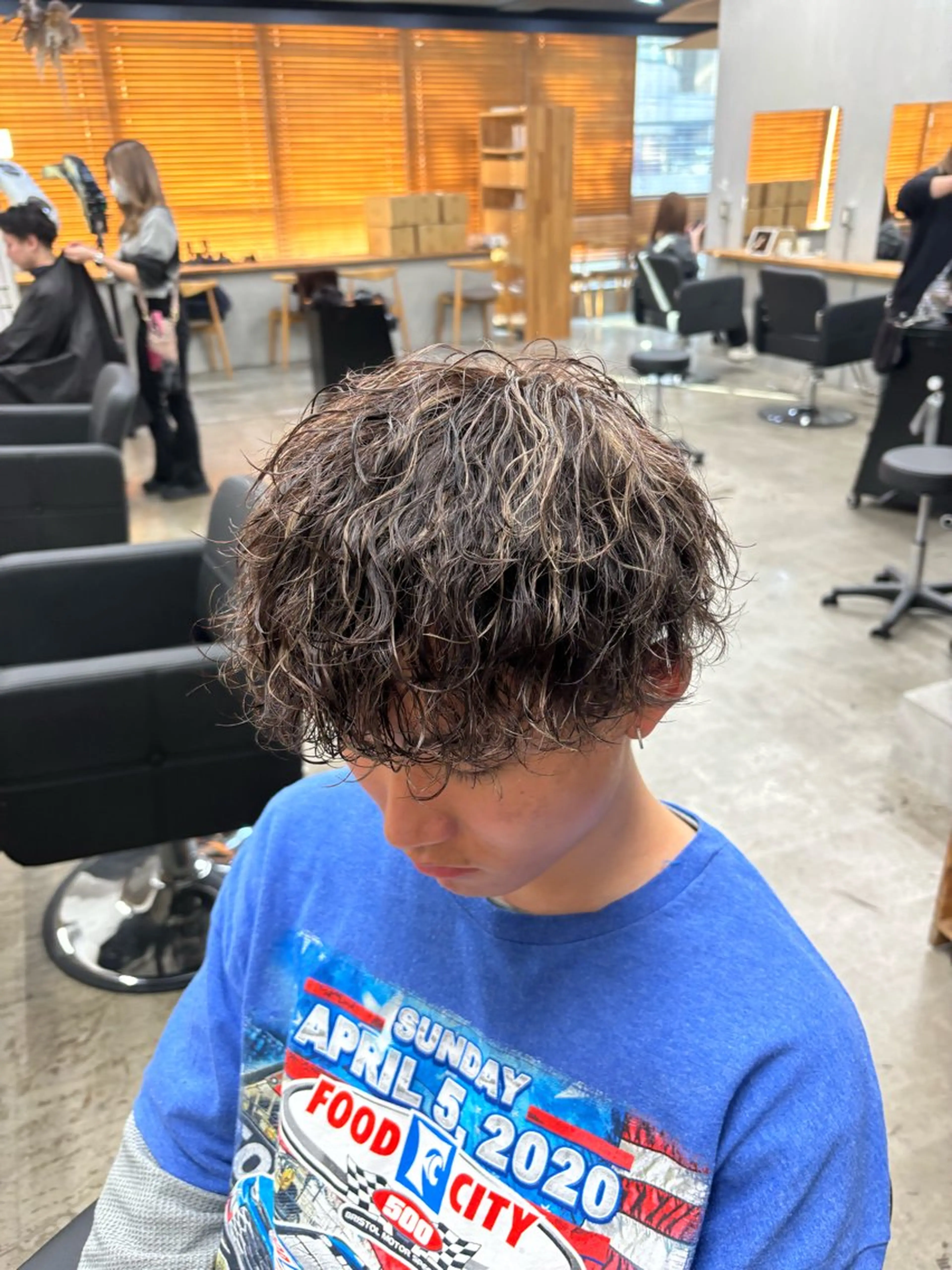 ミディアム パーマ メンズ カット パーマ mono / Manatoのヘアスタイル