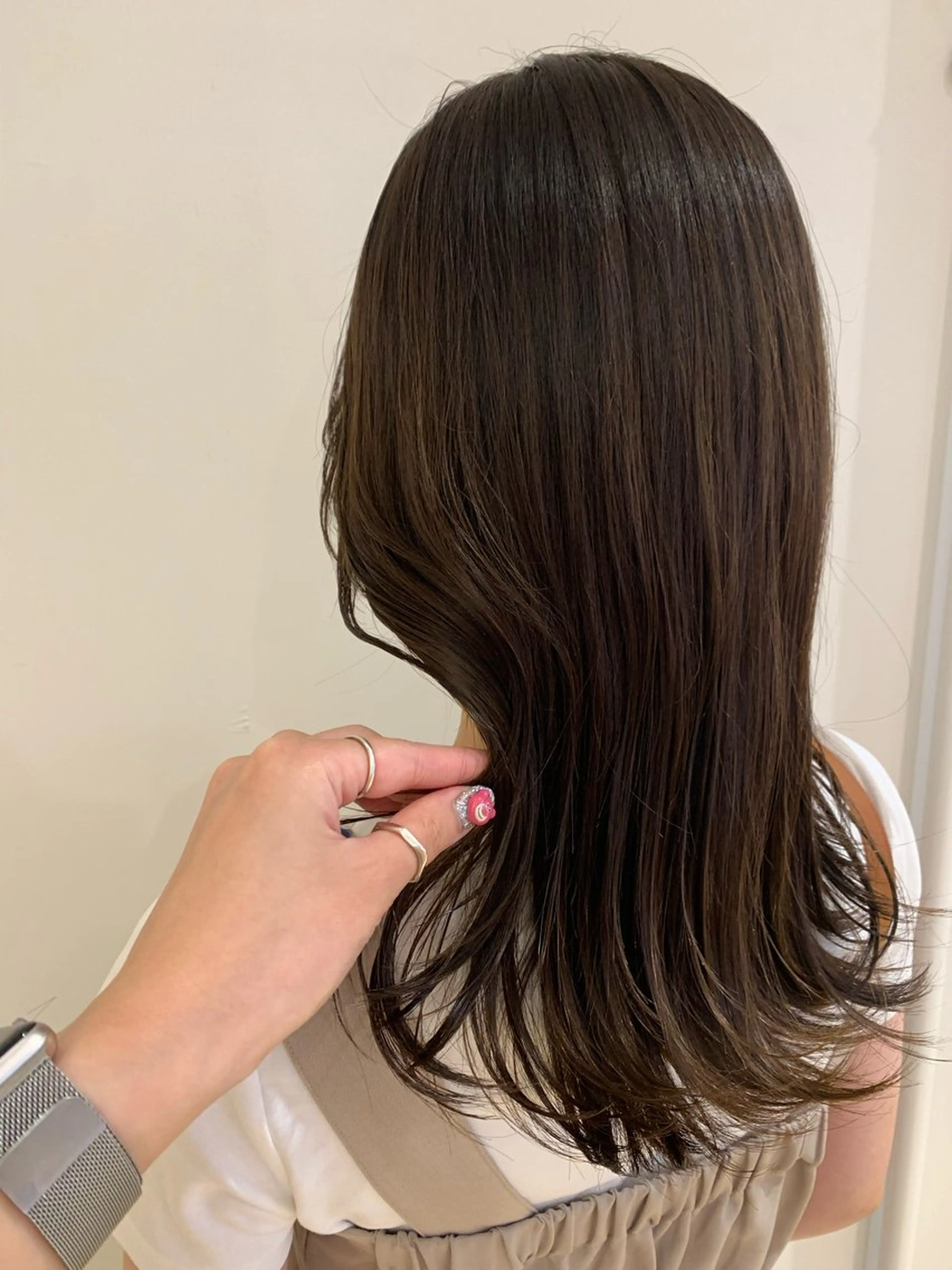 セミロング カラー グレージュ カット ヘアカラー トリートメント えんどう みほのヘアスタイル