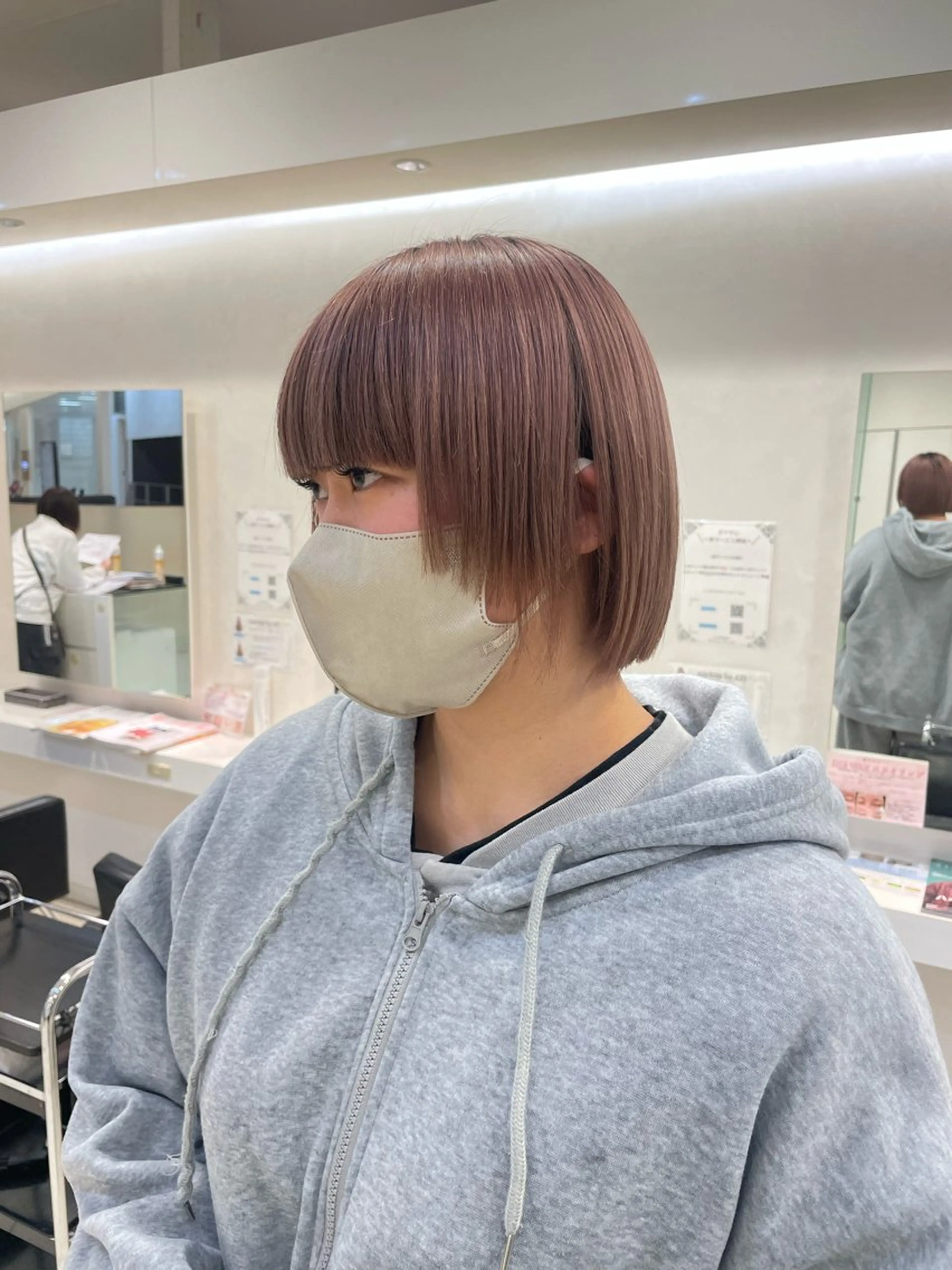 ショート ヘアカラー diar大船所属・大船/透明感カラー ユラのヘアスタイル