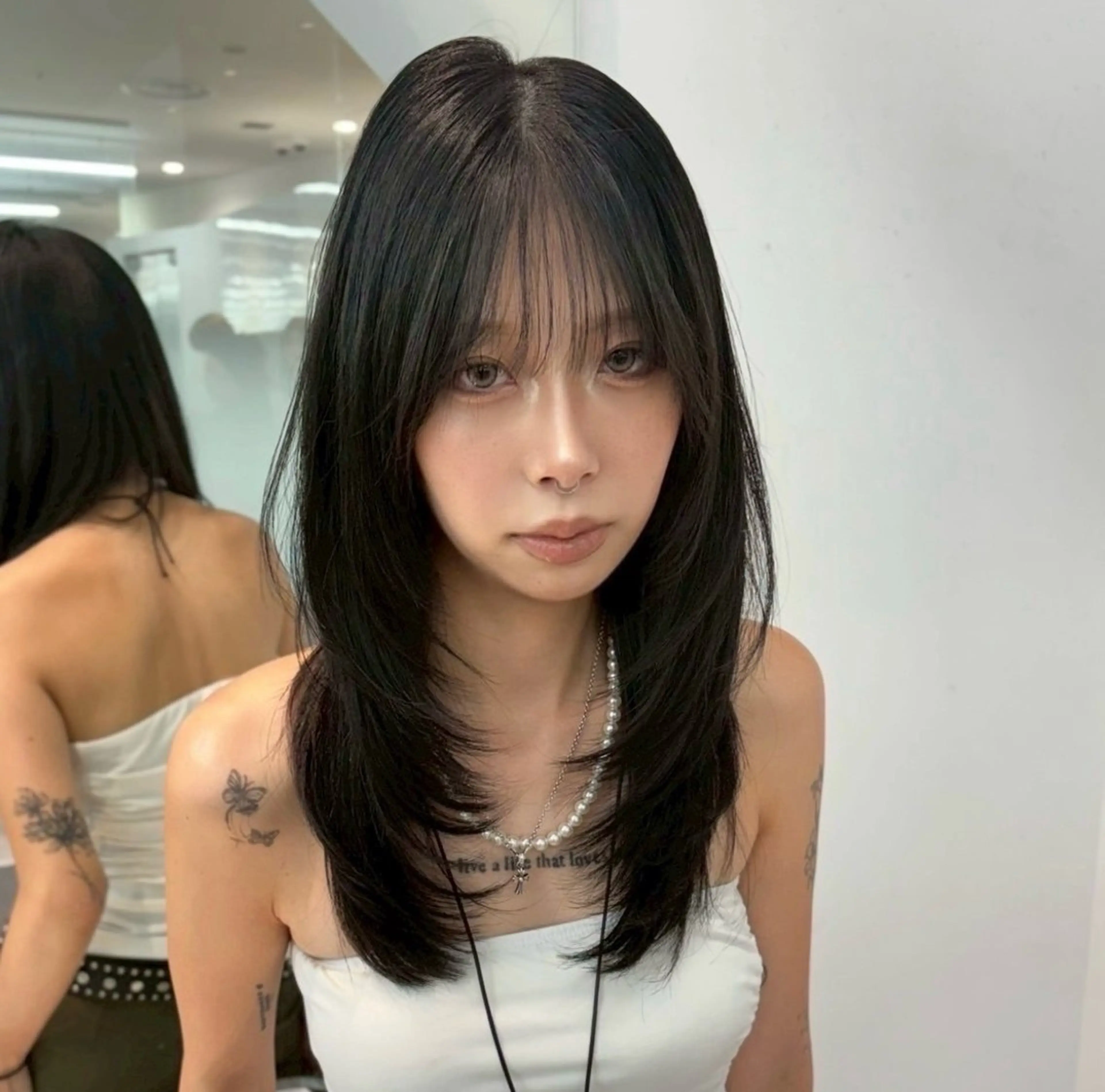 セミロング レイヤーカット 小顔カット ヘアカラー トリートメント ヘッドスパ 日吉／レイヤー／ 髪質改善／iatoのヘアスタイル