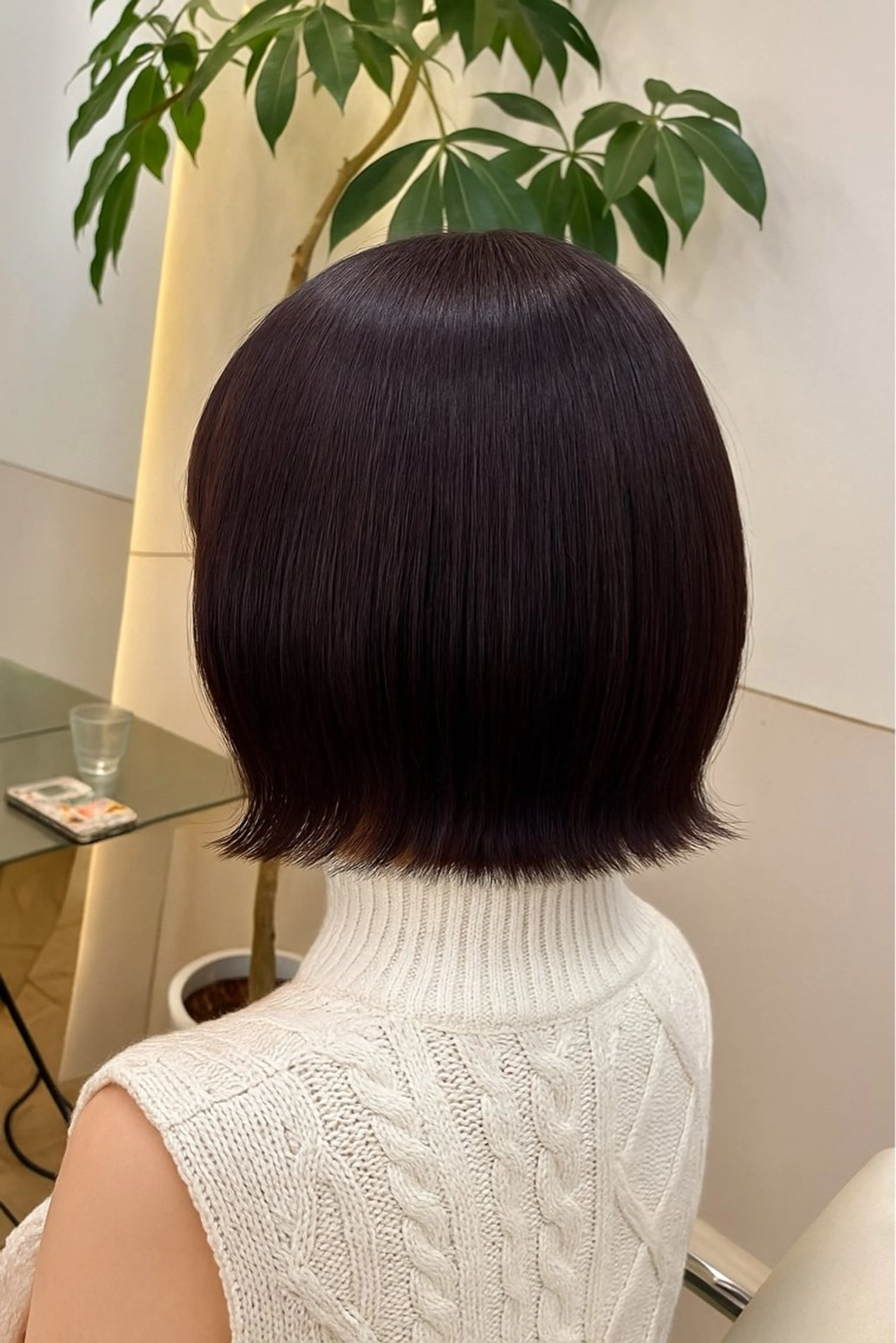 ショート ボブ 外ハネヘア カット ヘアカラー トリートメント 新宿/韓国レイヤー/ 顔周りカット松本美晴のヘアスタイル