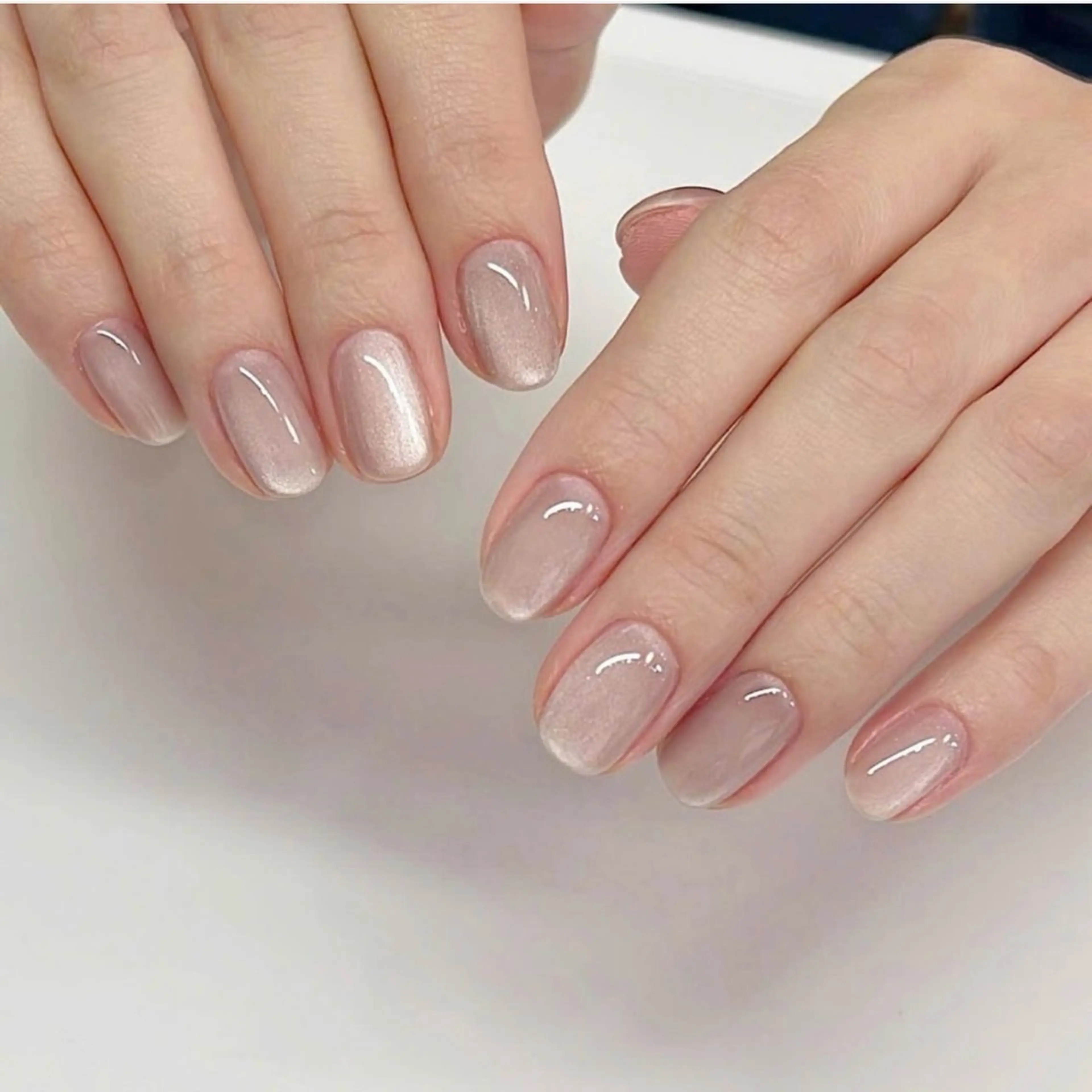 ネイル キラキラネイル 韓国ネイル 水色 マグネットネイル ミラーネイル ハンドネイル ハンドケア Lala Nails所属・Lala Nailsのネイルデザイン