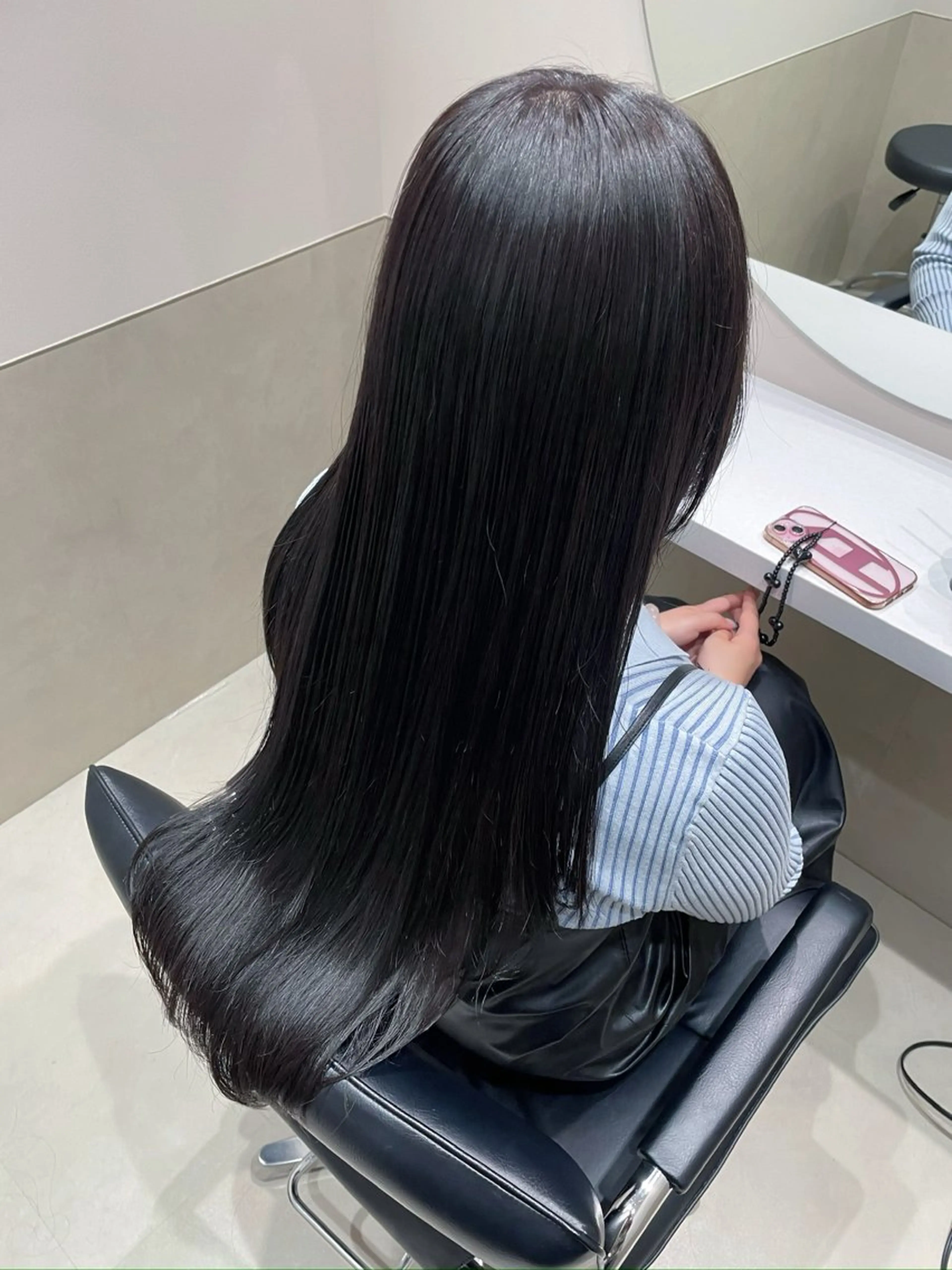 ロング カラー 佐野 えり奈のヘアスタイル