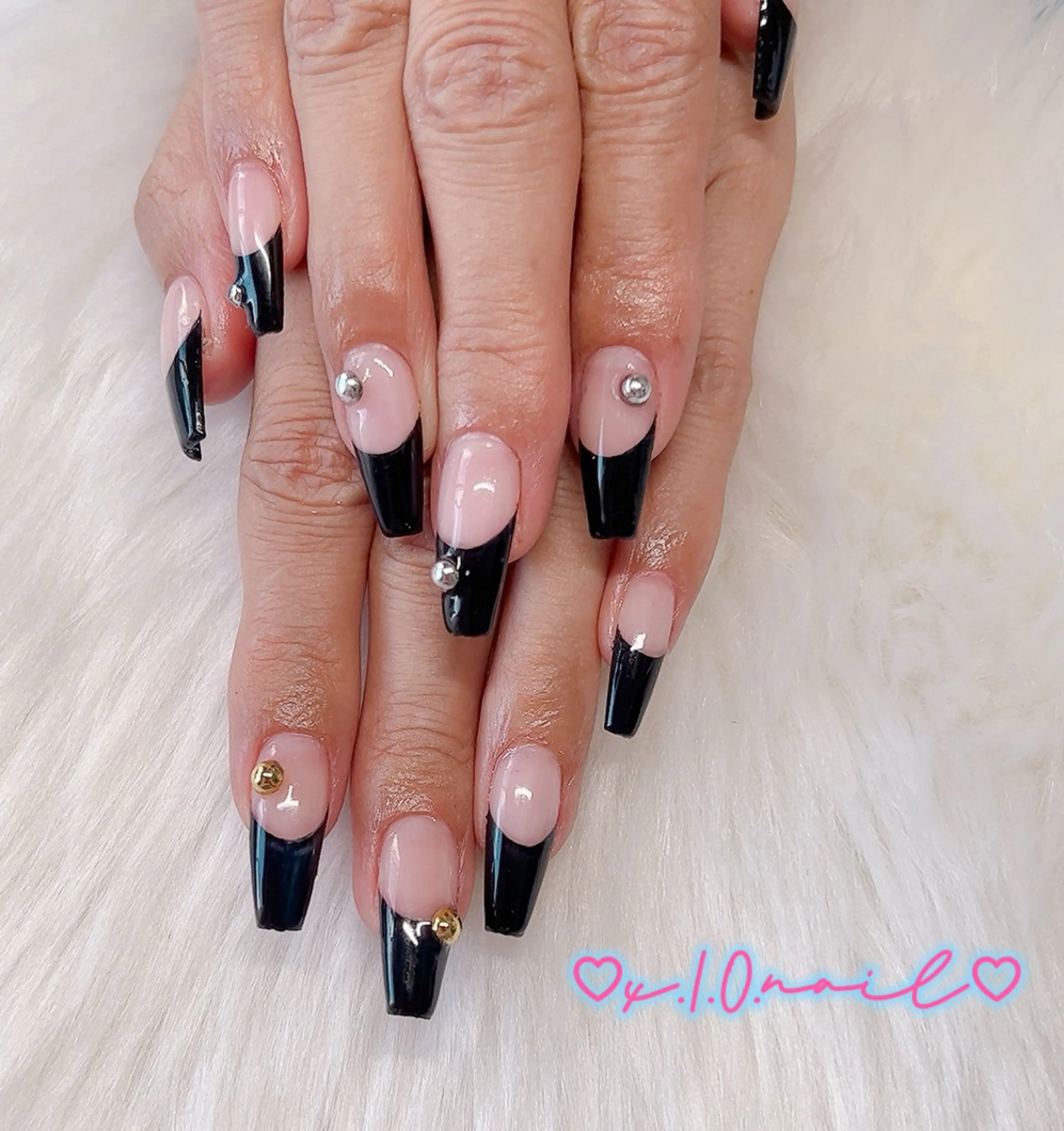ネイル アニマル柄 アートネイル ニュアンスネイル ネイルチップ ハンドネイル x.1.0.nail ♡Cのネイルデザイン