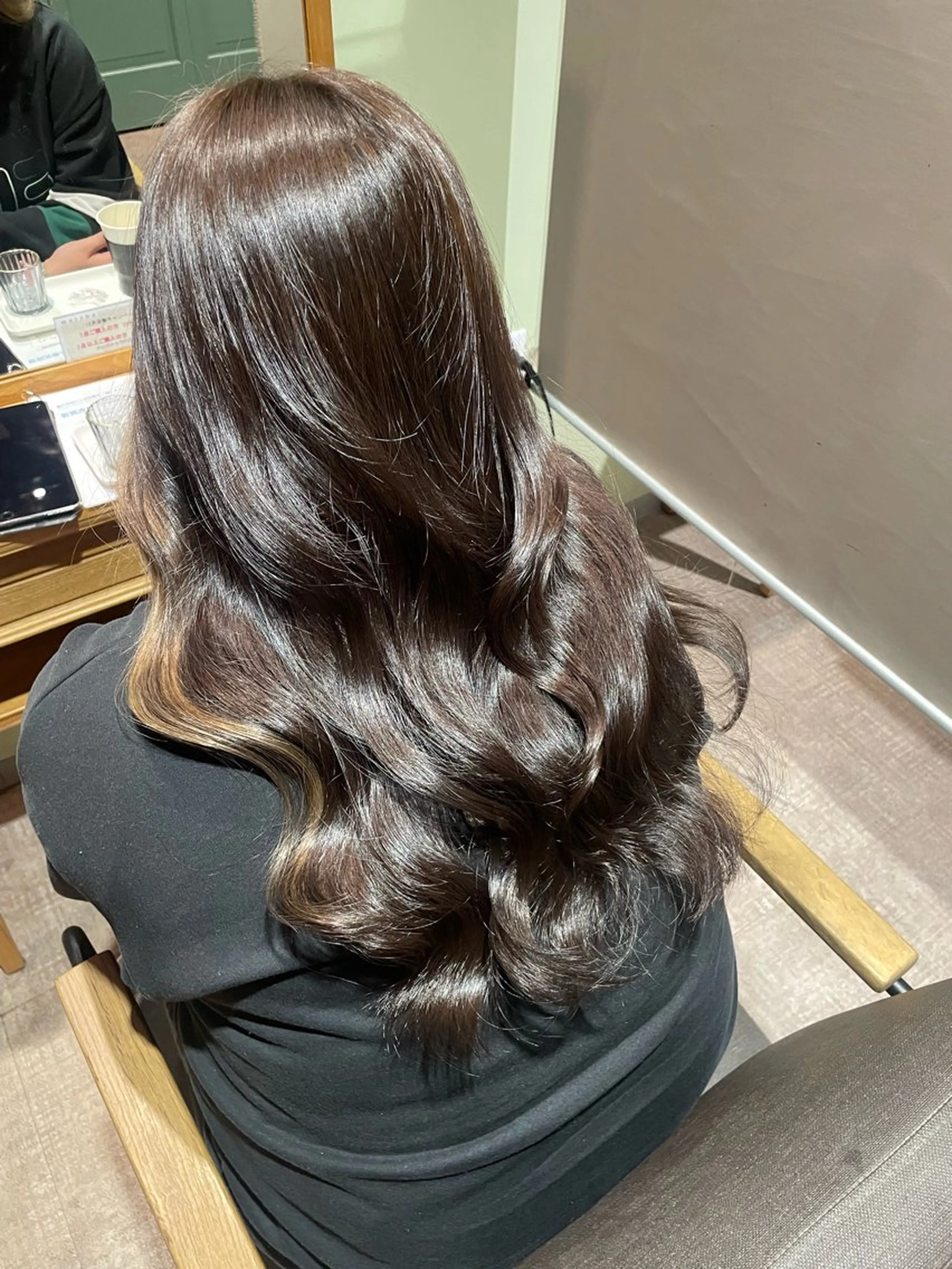 ロング カラー 石川 聖奈のヘアスタイル
