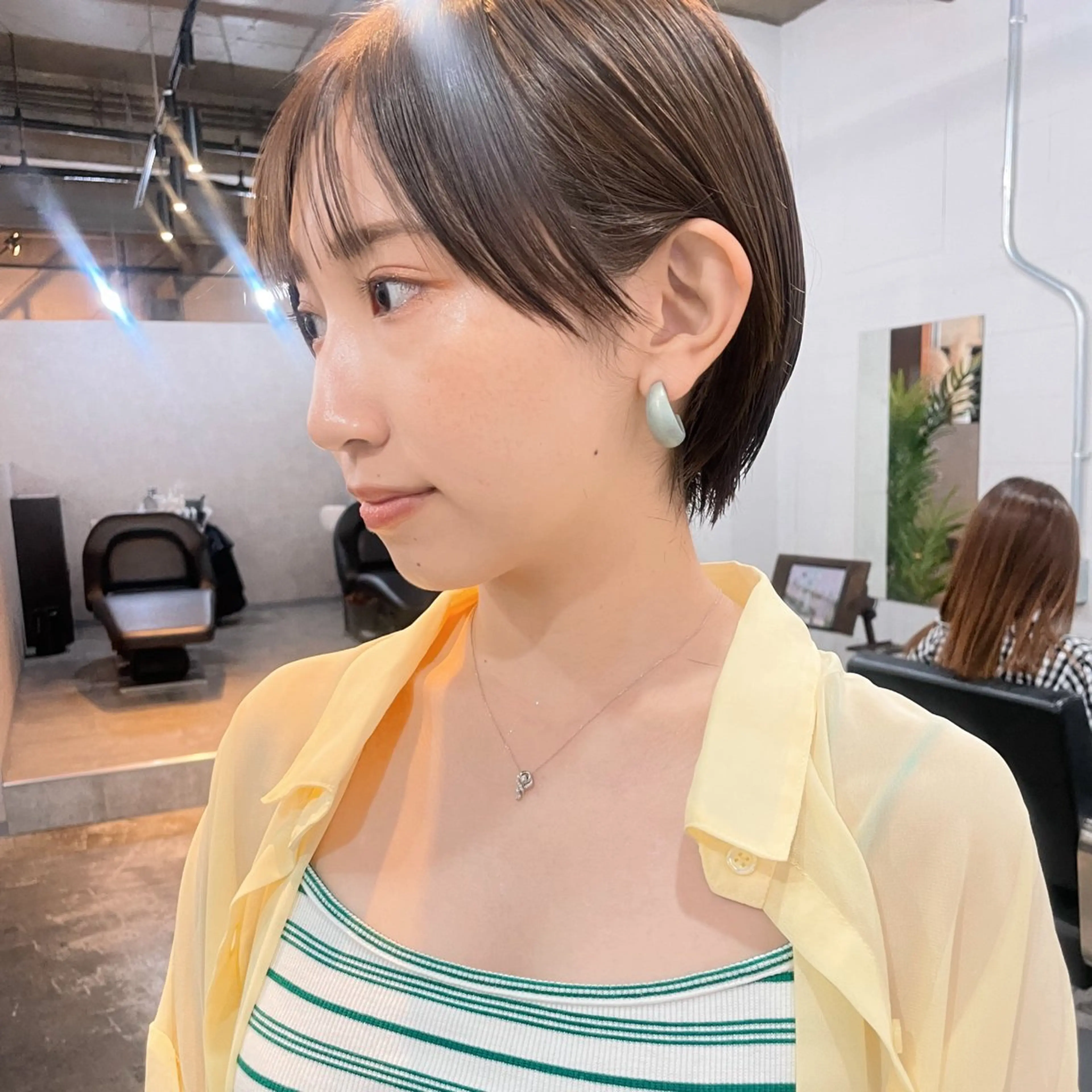 ショート カット ヘアカラー トリートメント 🎗️comoda 神戸三宮 髪質改善のヘアスタイル