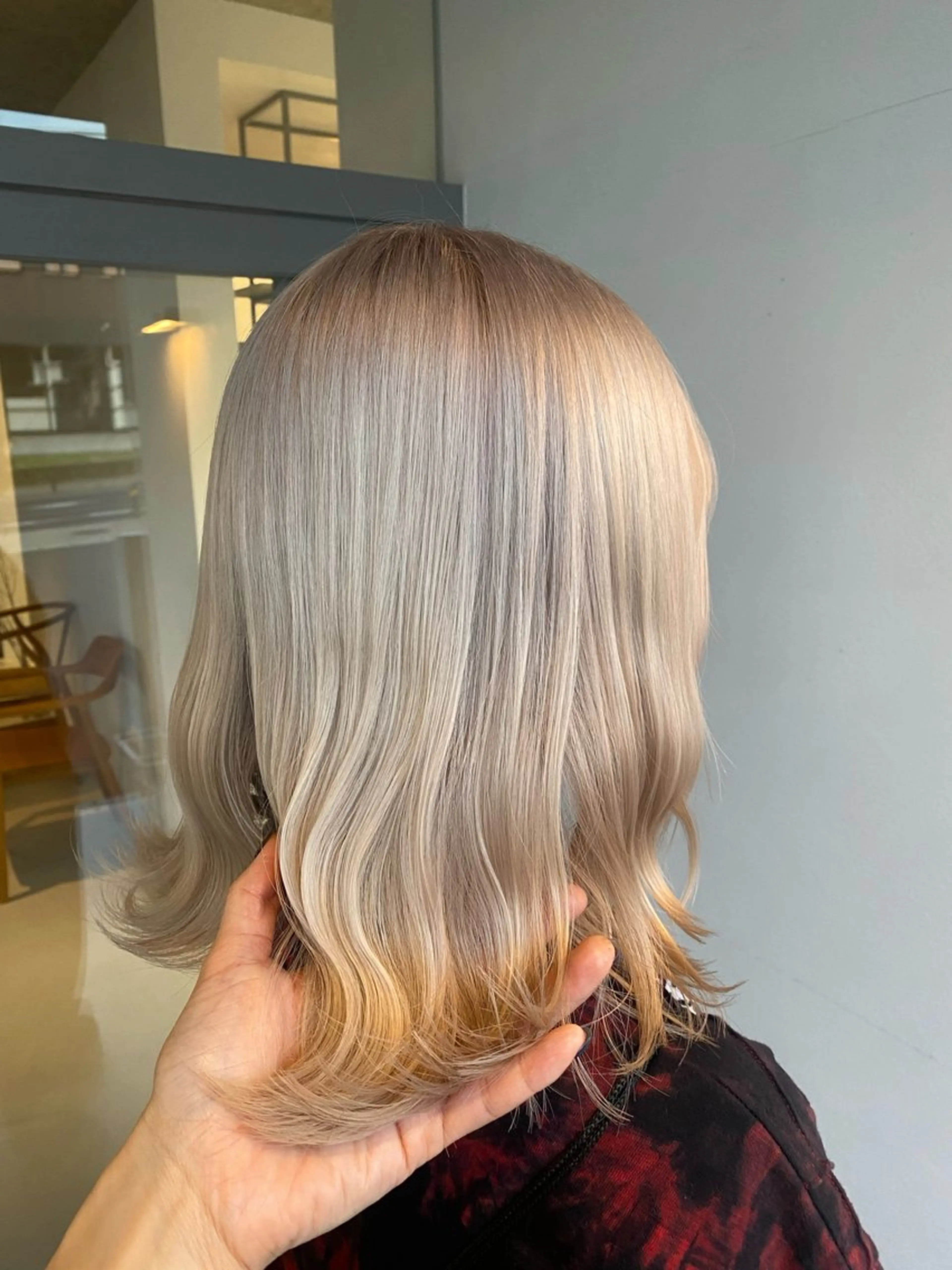 ミディアム ヘアカラー トリートメント 艶髪・透明感カラー・ 韓国ヘア・Yuriのヘアスタイル