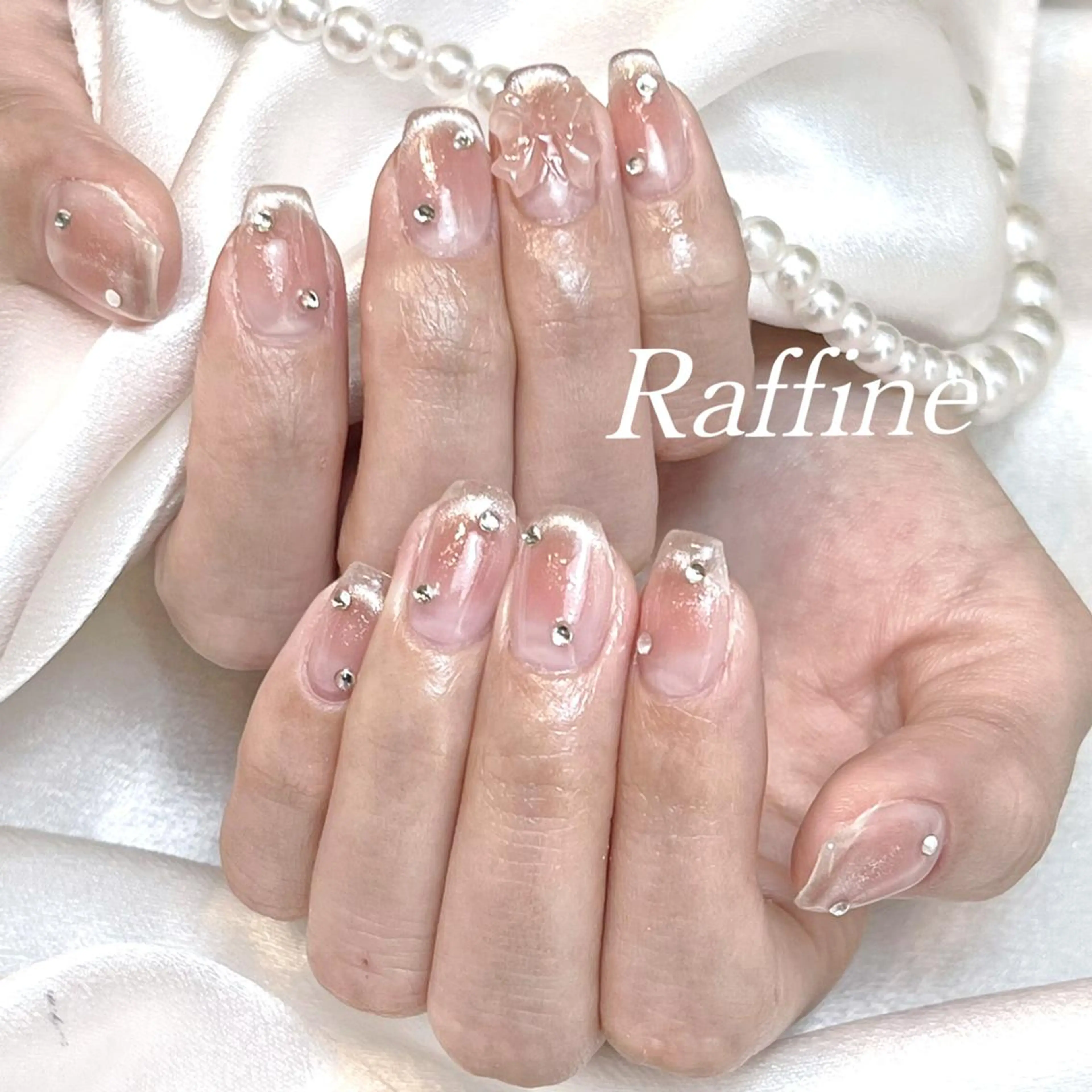ネイル RAFFINE 月🦋🩵のネイルデザイン