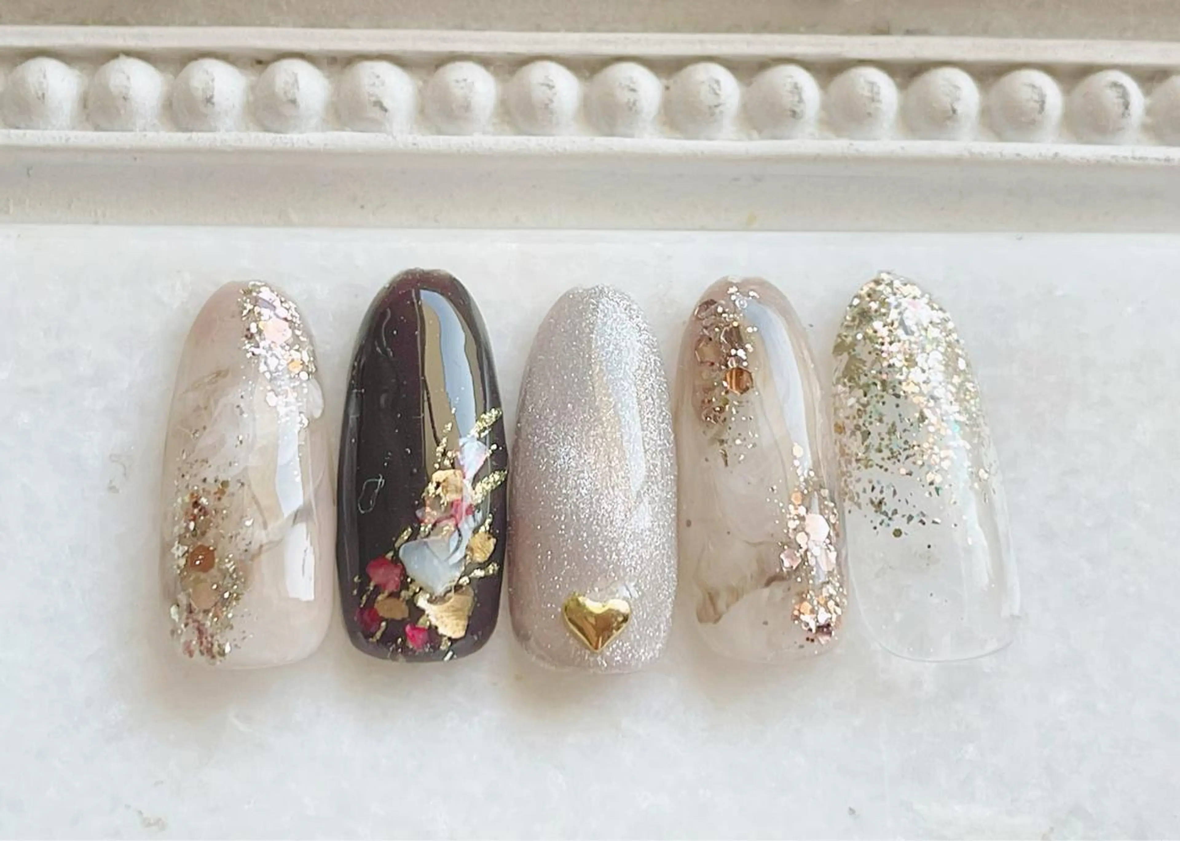 ネイル ジェルネイル マグネットネイル パラジェル バレンタイン ハンドネイル Satomi  のネイルデザイン