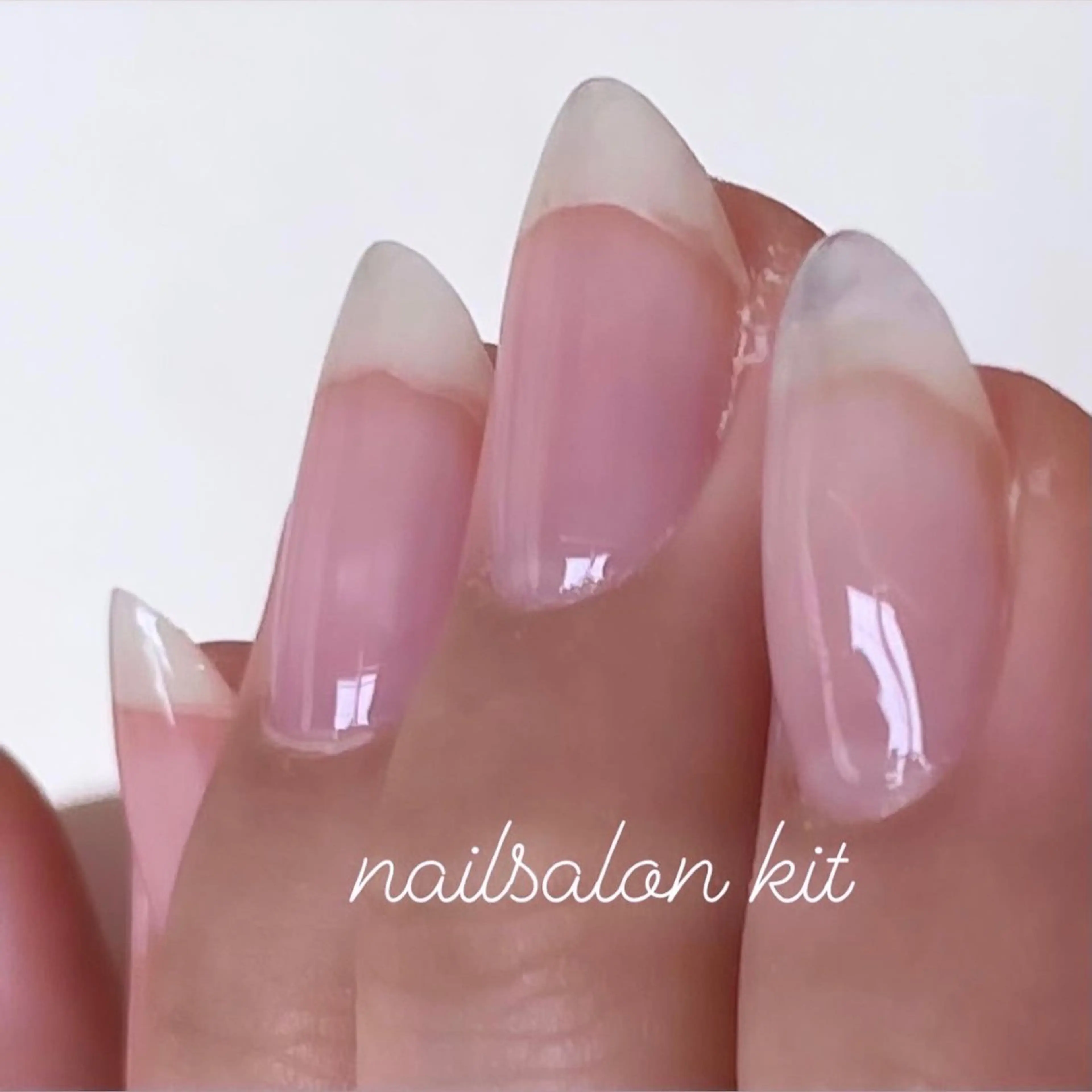ネイル クリアネイル nailsalon kitのネイルデザイン