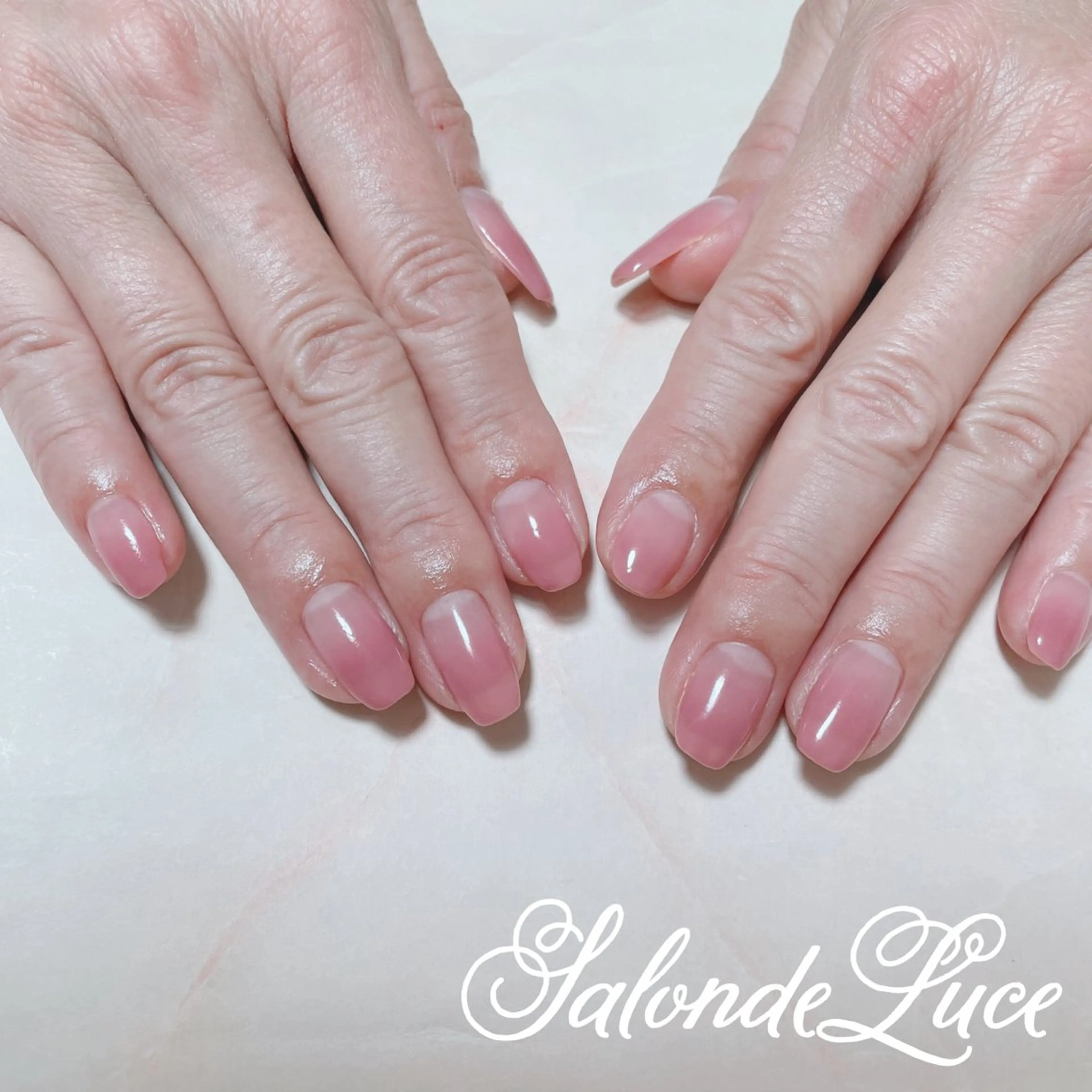 ネイル グラデーション Salon de Luceのネイルデザイン