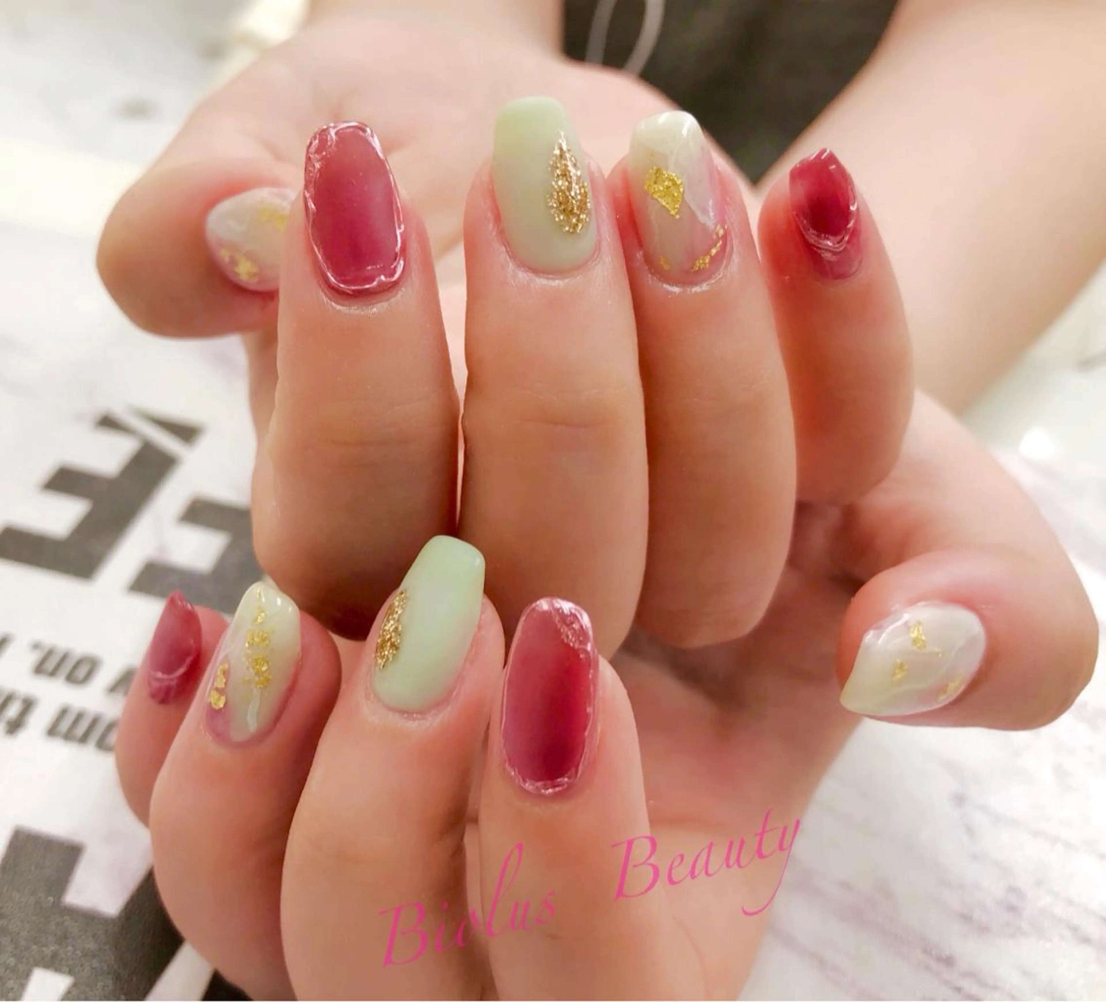 ネイル 持ち込み vimore ネイルサロンのネイルデザイン