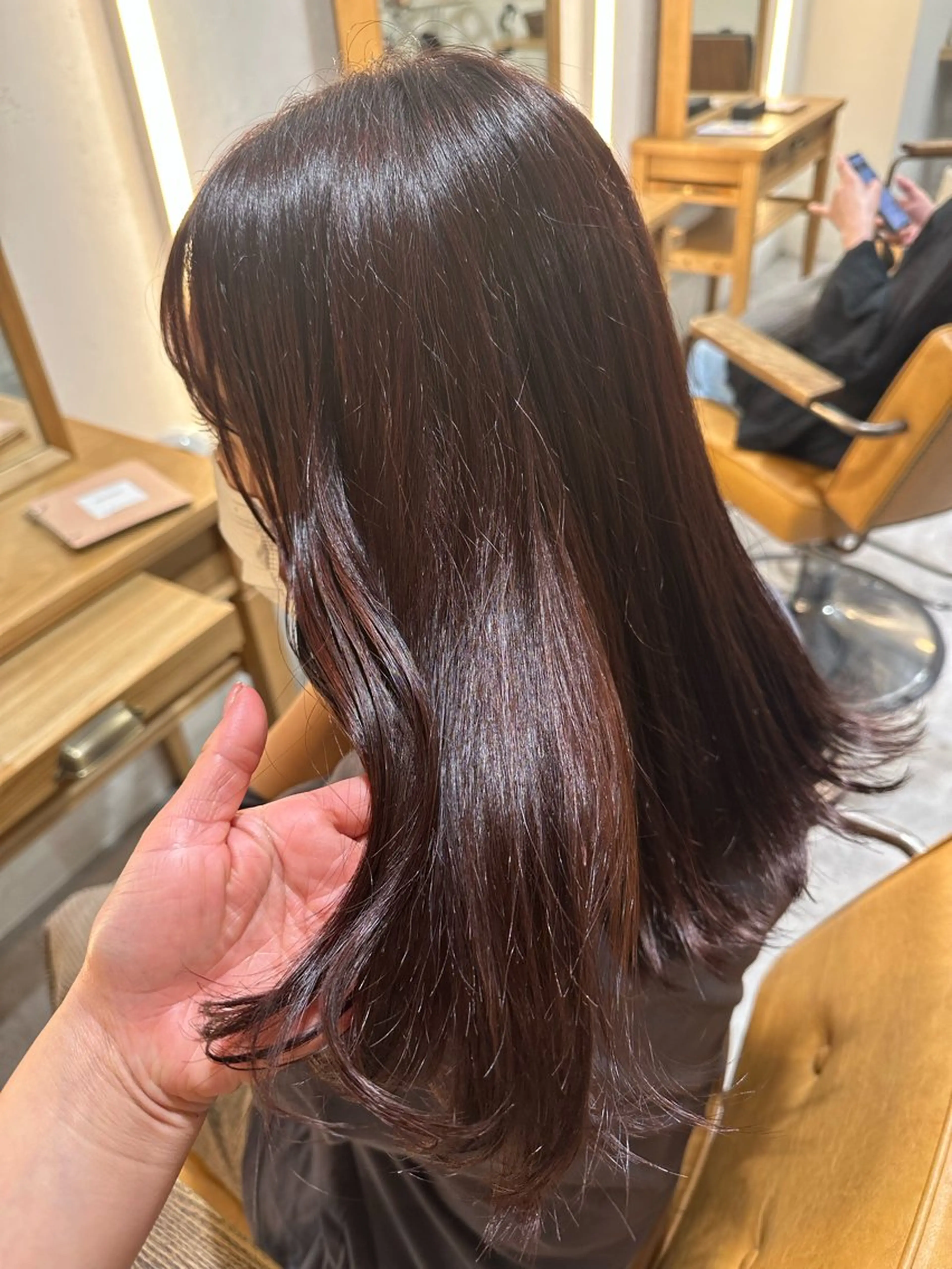 ミディアム カラー ピンクカラー カット ヘアカラー 福崎 真奈のヘアスタイル