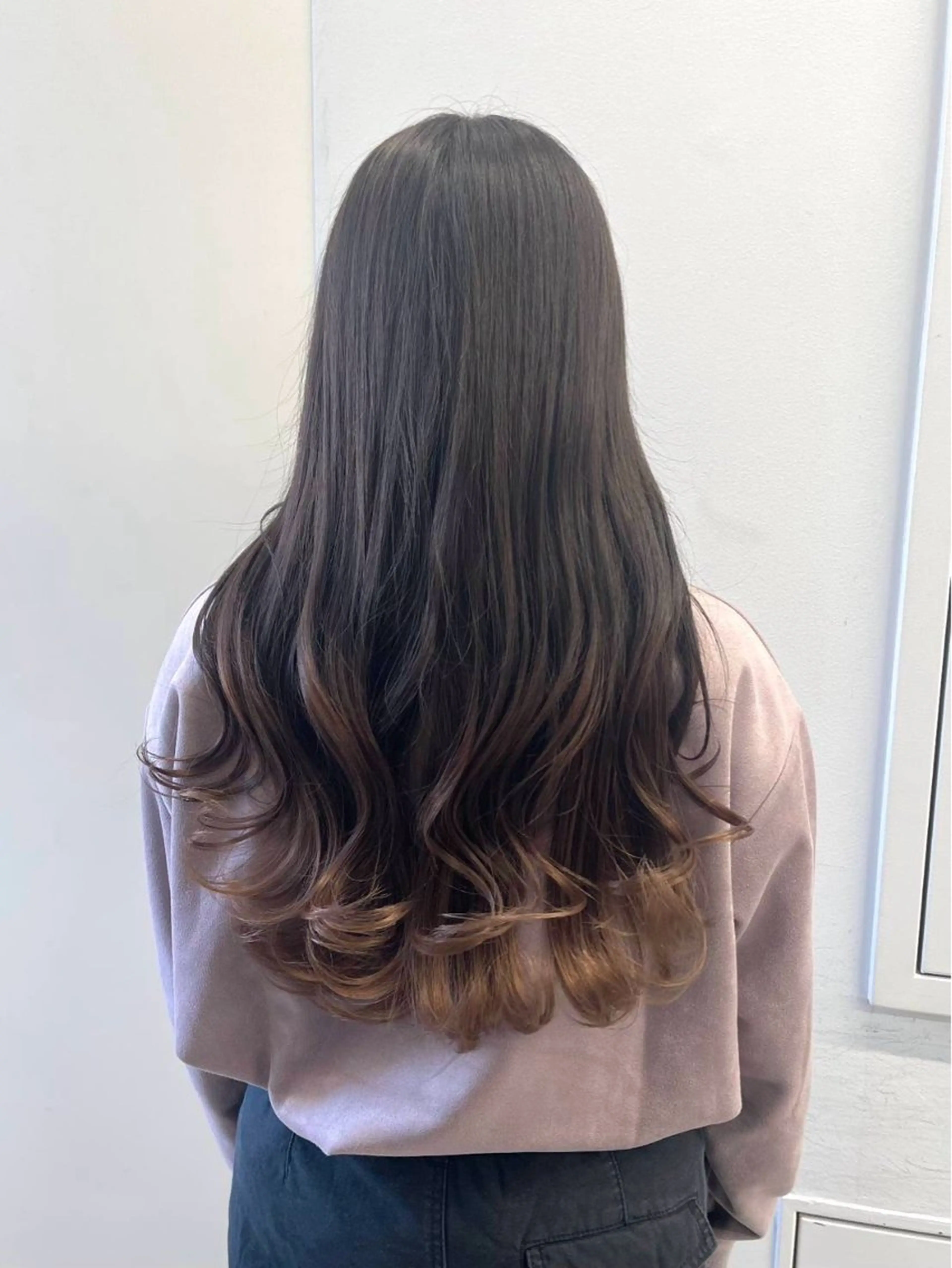 ロング カット ヘアカラー トリートメント Cielo by Siestaのヘアスタイル