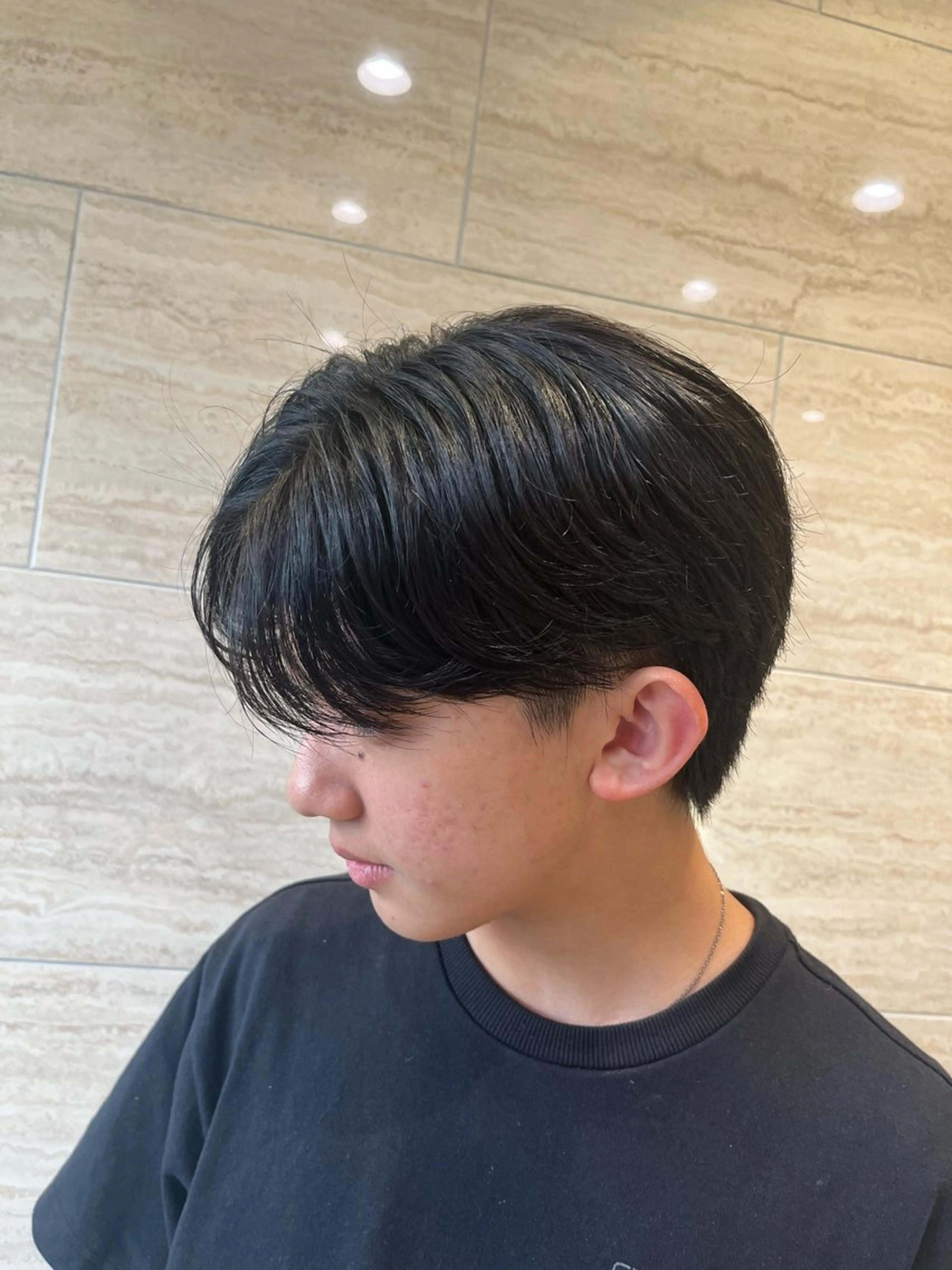 ショート メンズ センターパート 河崎 祐矢のヘアスタイル