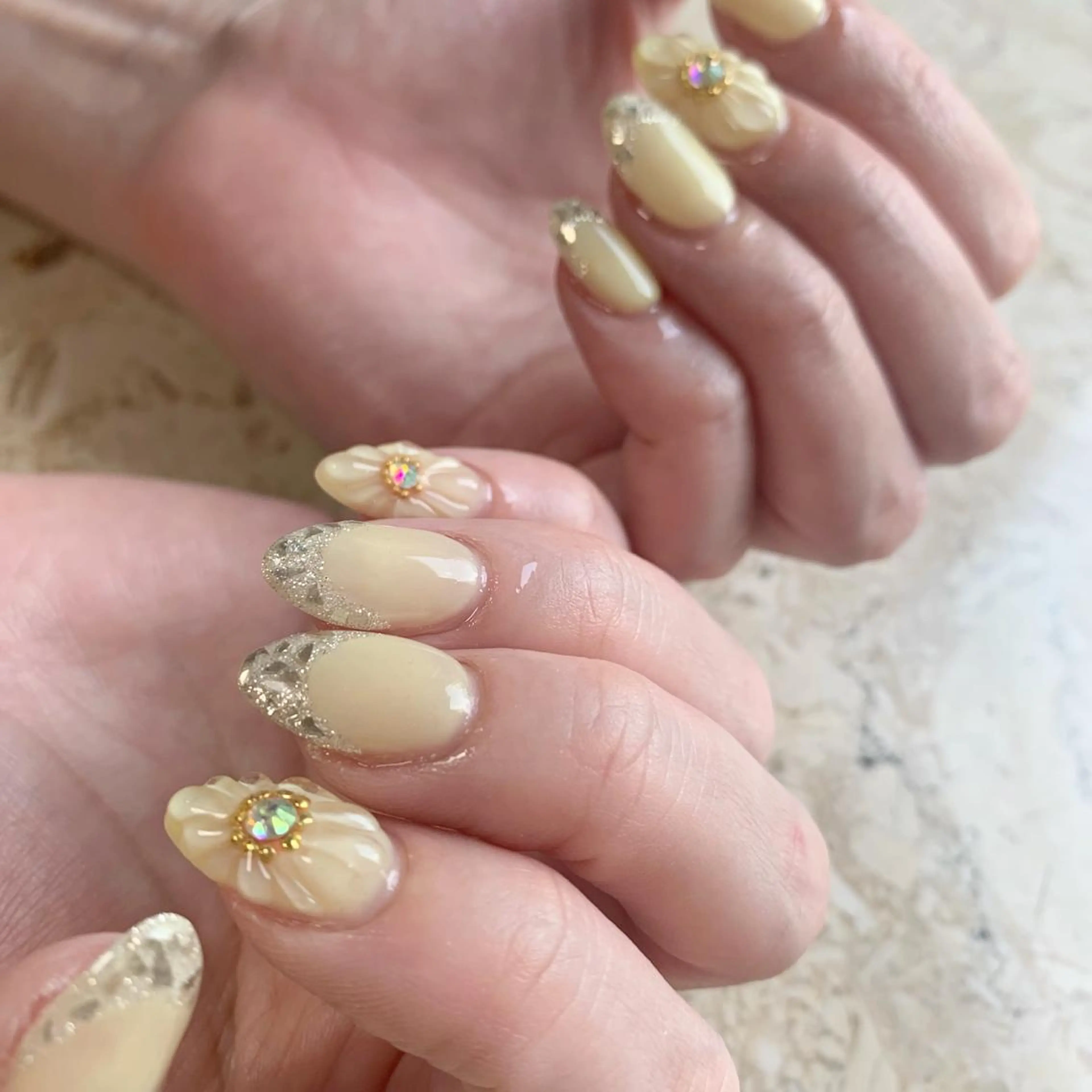 ネイル オーロラネイル ジェルネイル ハート 氷ネイル・うるうるネイル マグネットネイル ハンドネイル フットネイル nail salon mieux(ミュー)のネイルデザイン